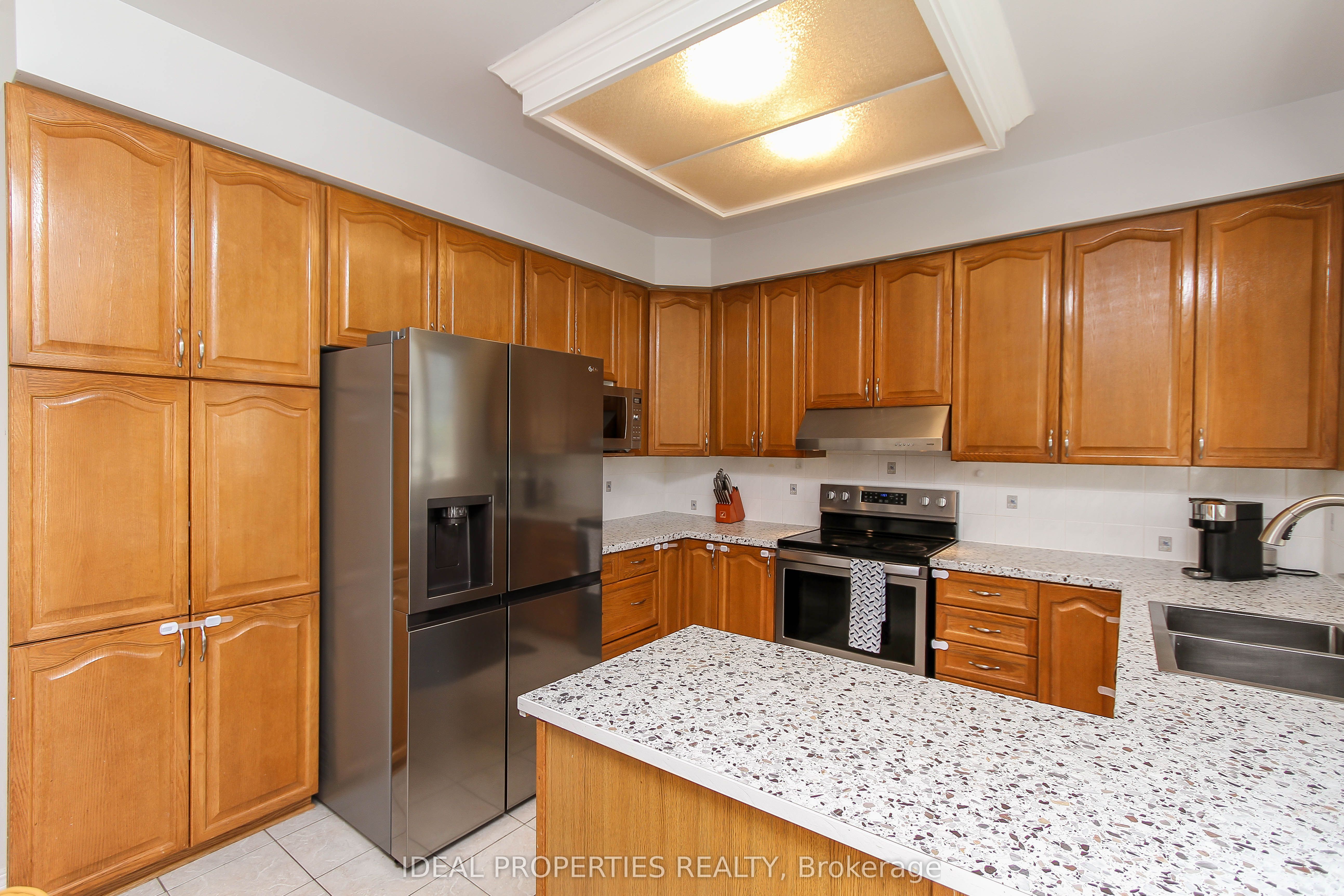 27 Fanterra Way Property Photo 17