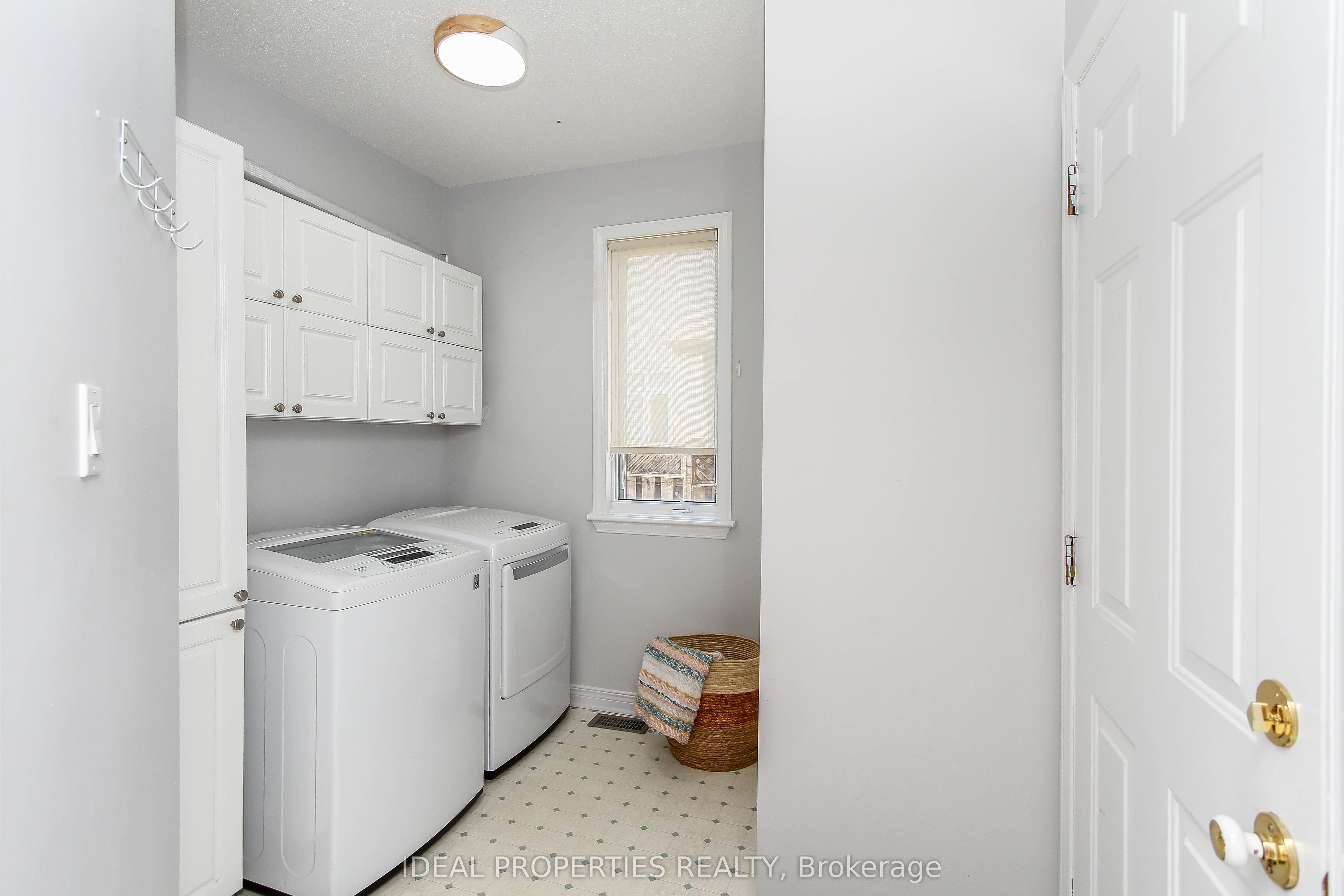 27 Fanterra Way Property Photo 22