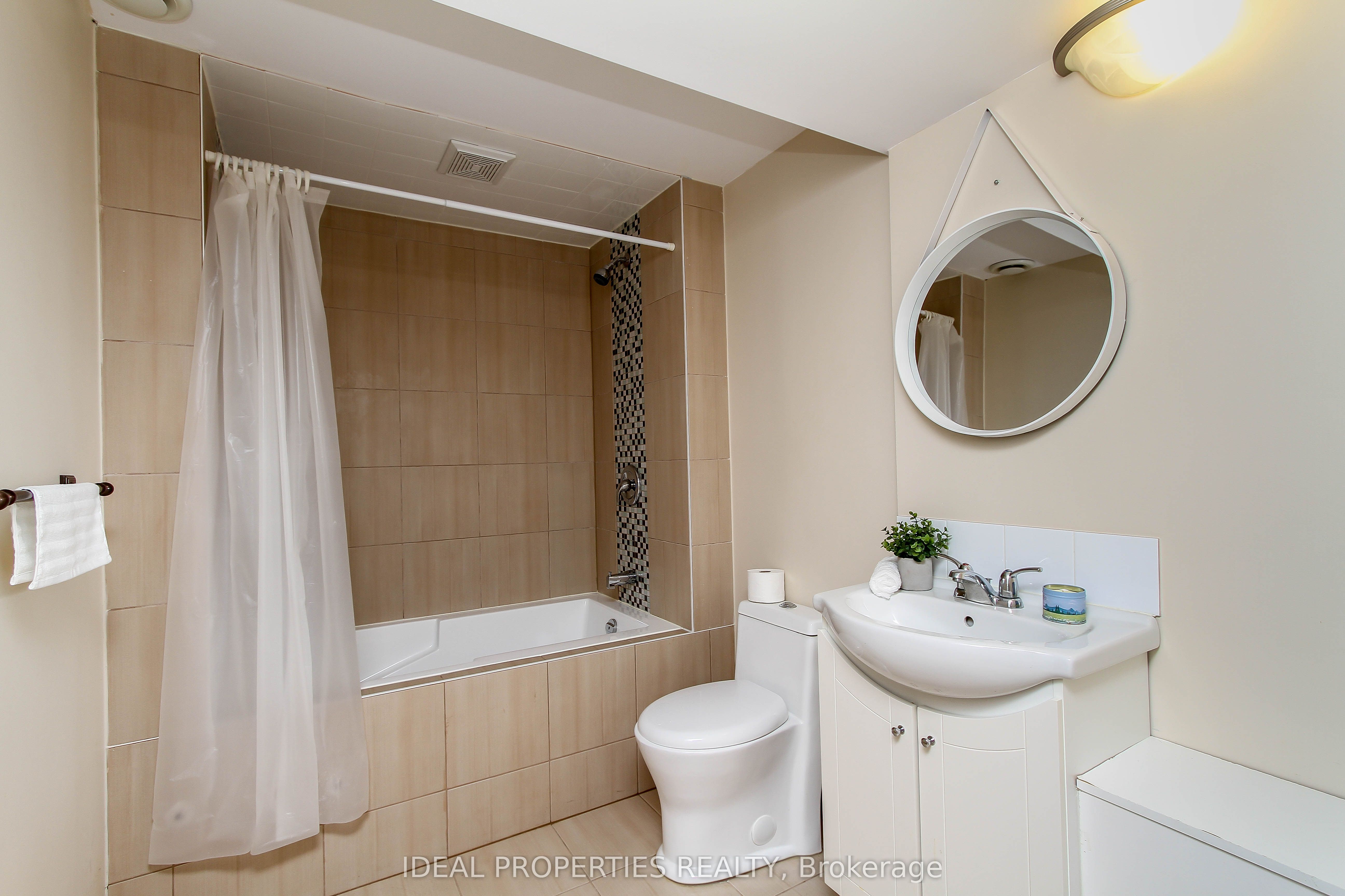 27 Fanterra Way Property Photo 42