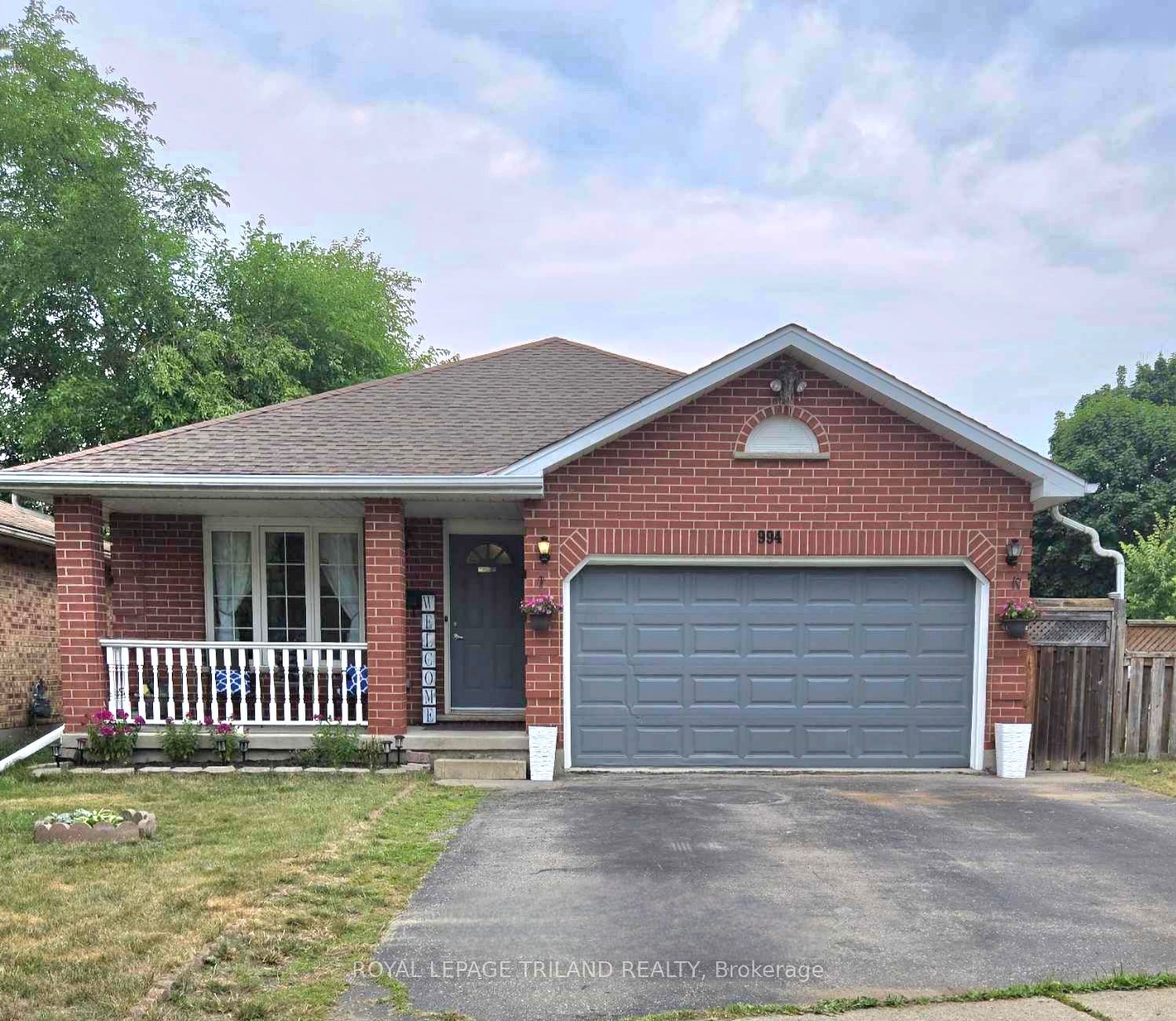 994 Chippewa Drive Property Photo 1