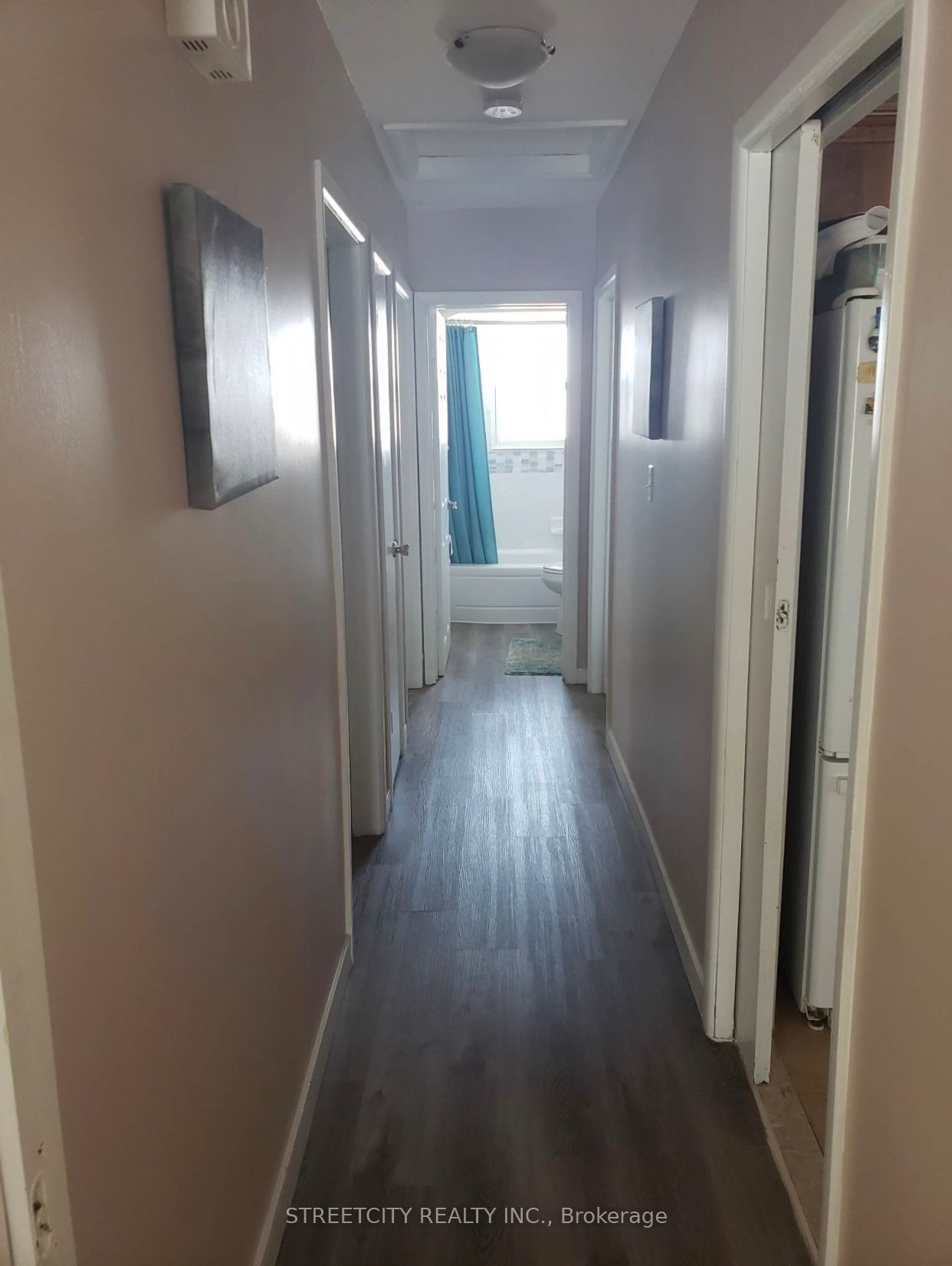 1580 Borden Street Upper Property Photo 9