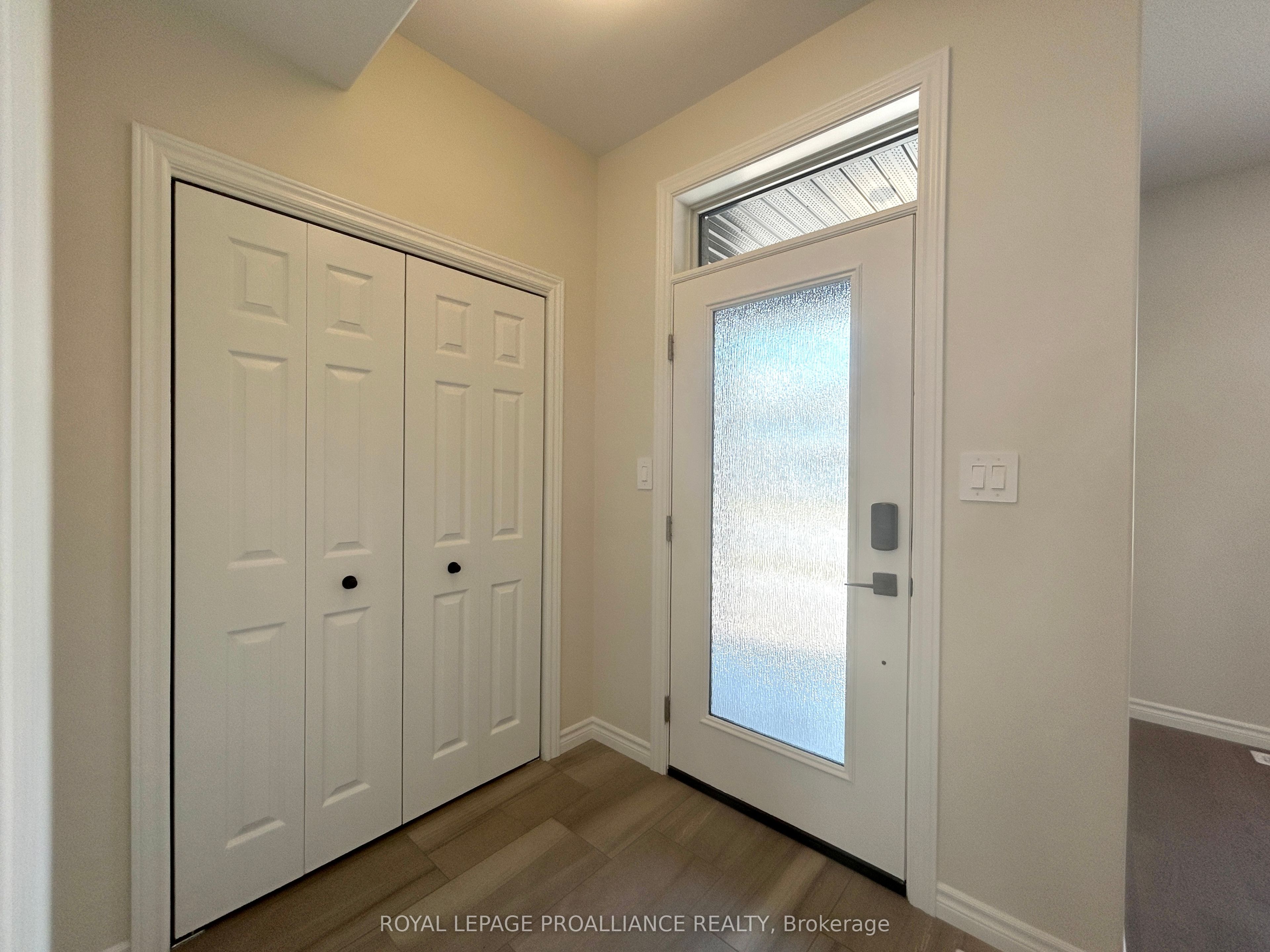 16 Riverstone Way Property Photo 2