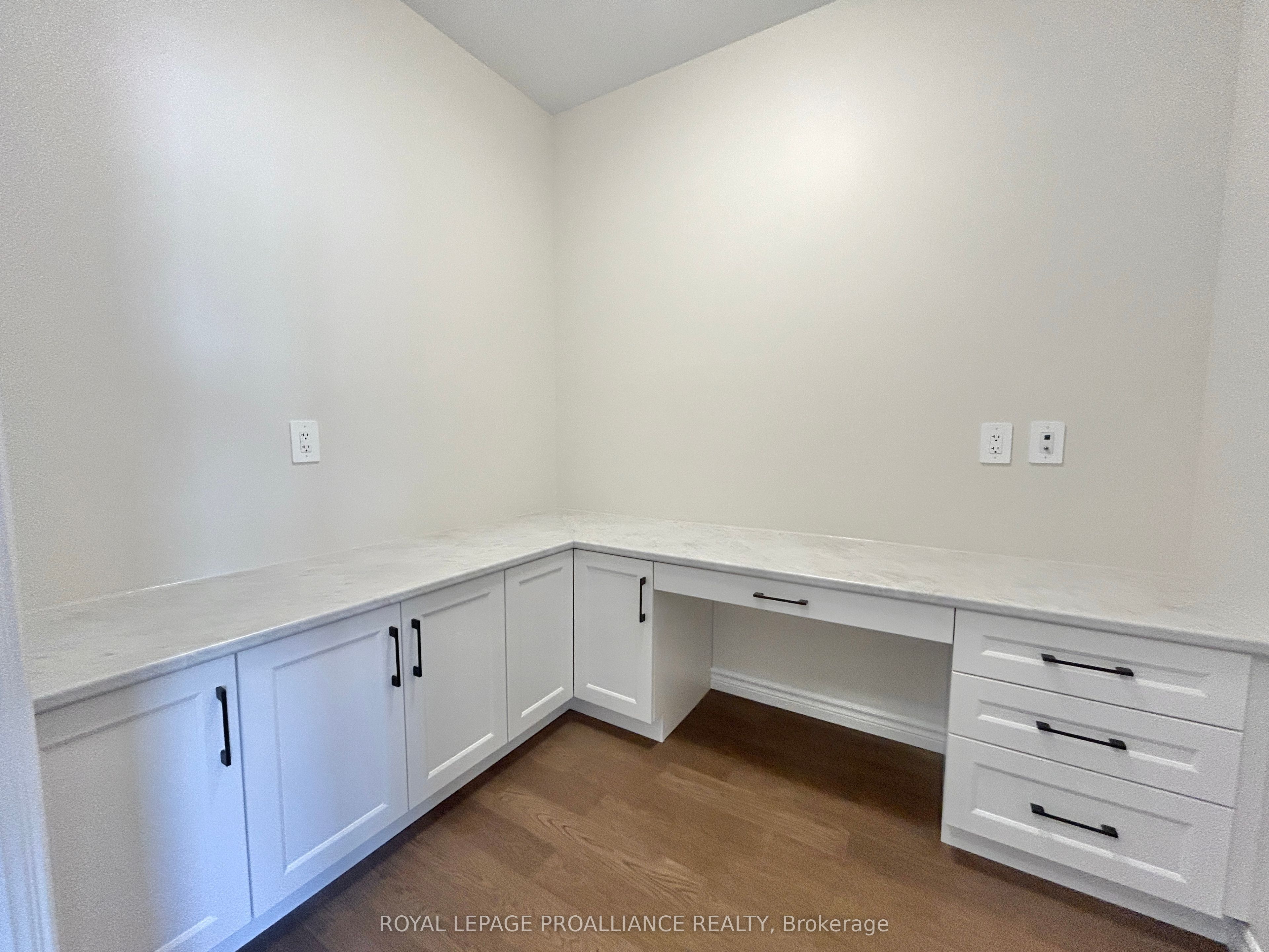 16 Riverstone Way Property Photo 5