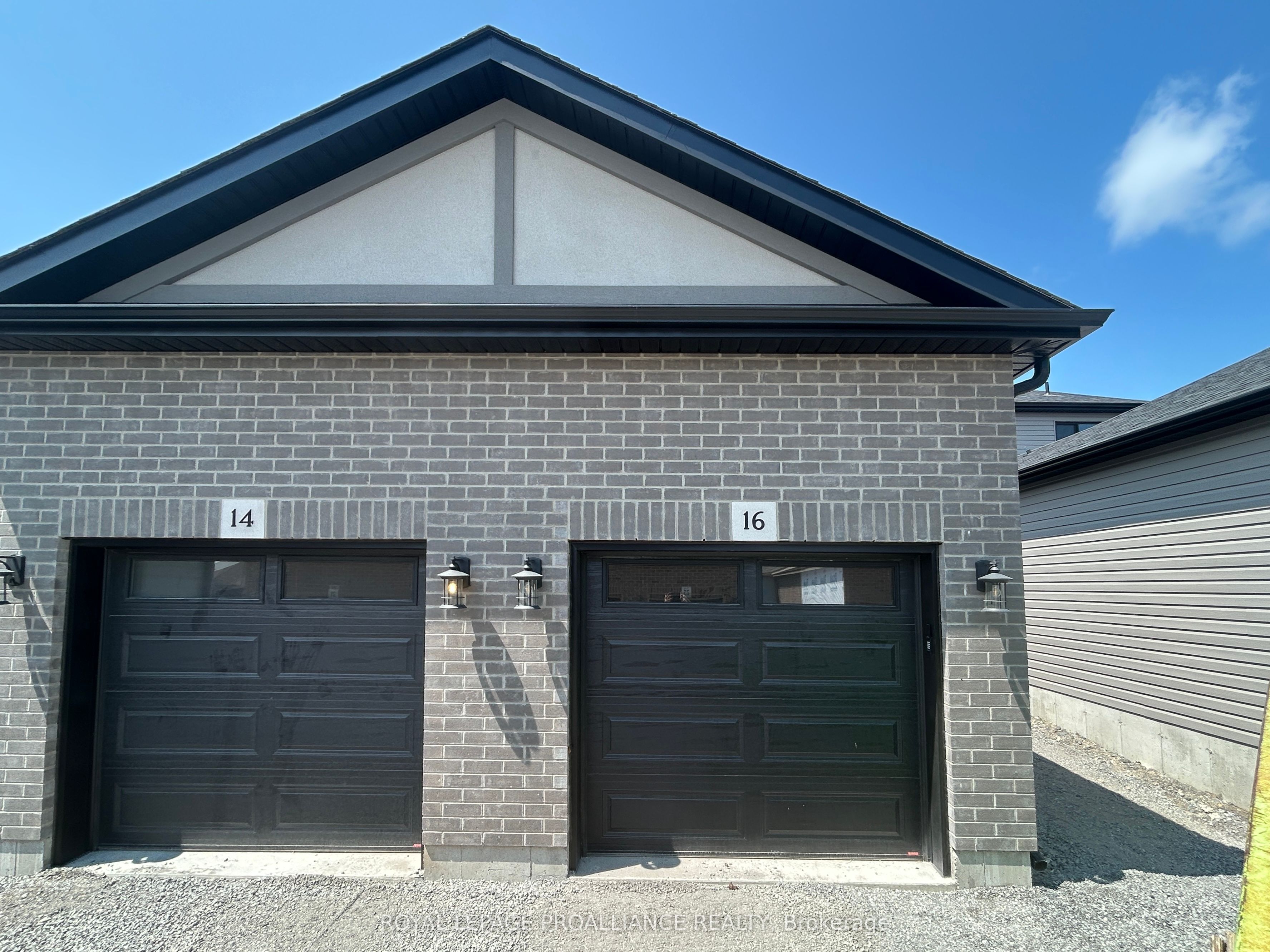 16 Riverstone Way Property Photo 12