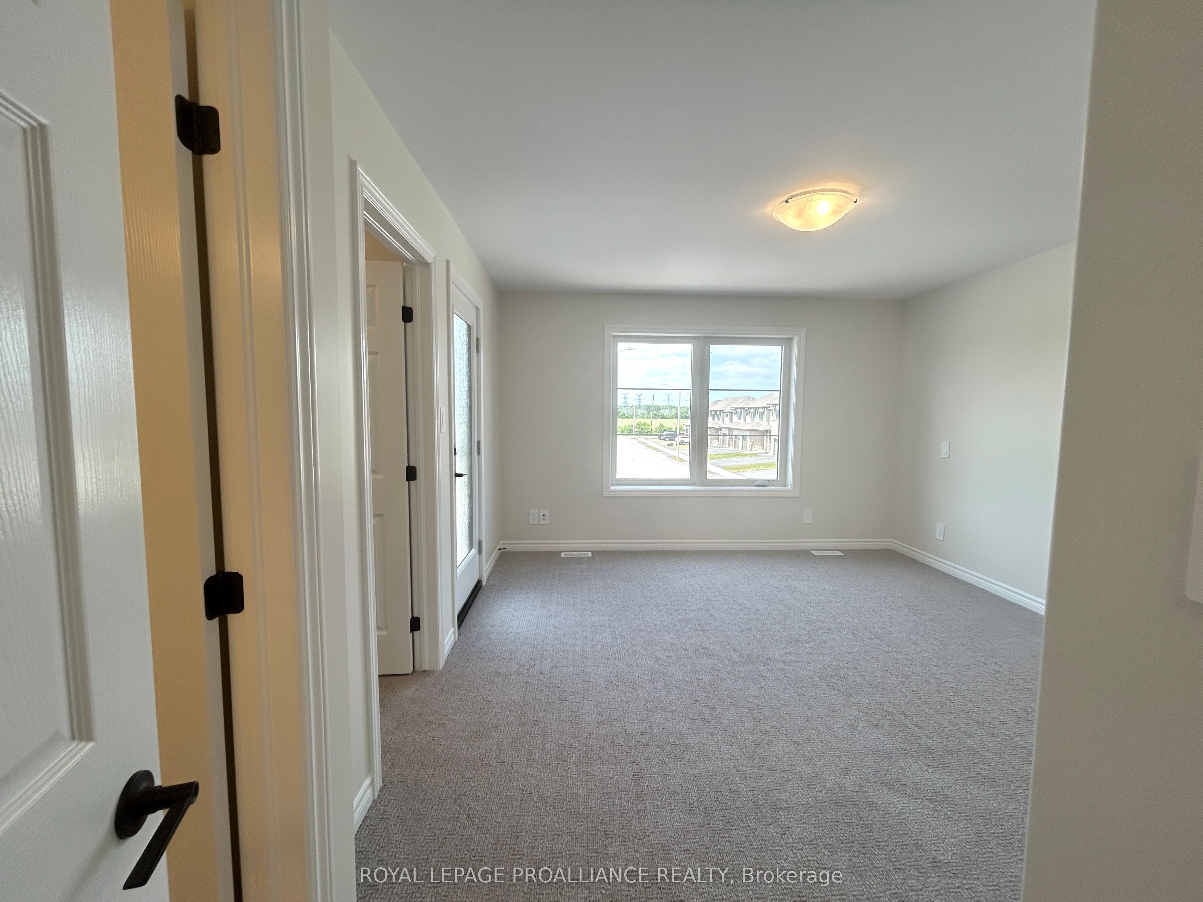 16 Riverstone Way Property Photo 13