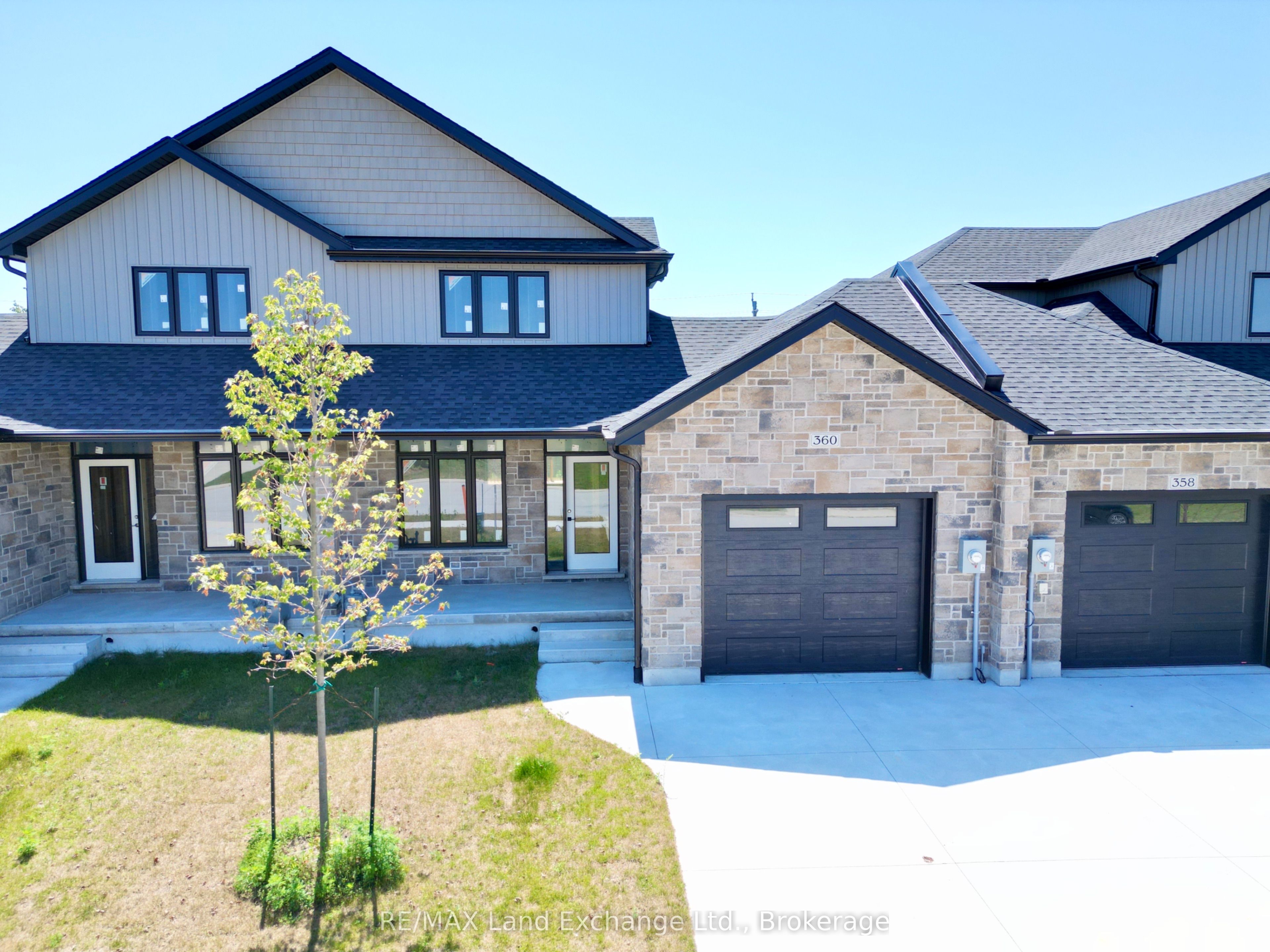 360 ROSNER Drive Property Photo 1