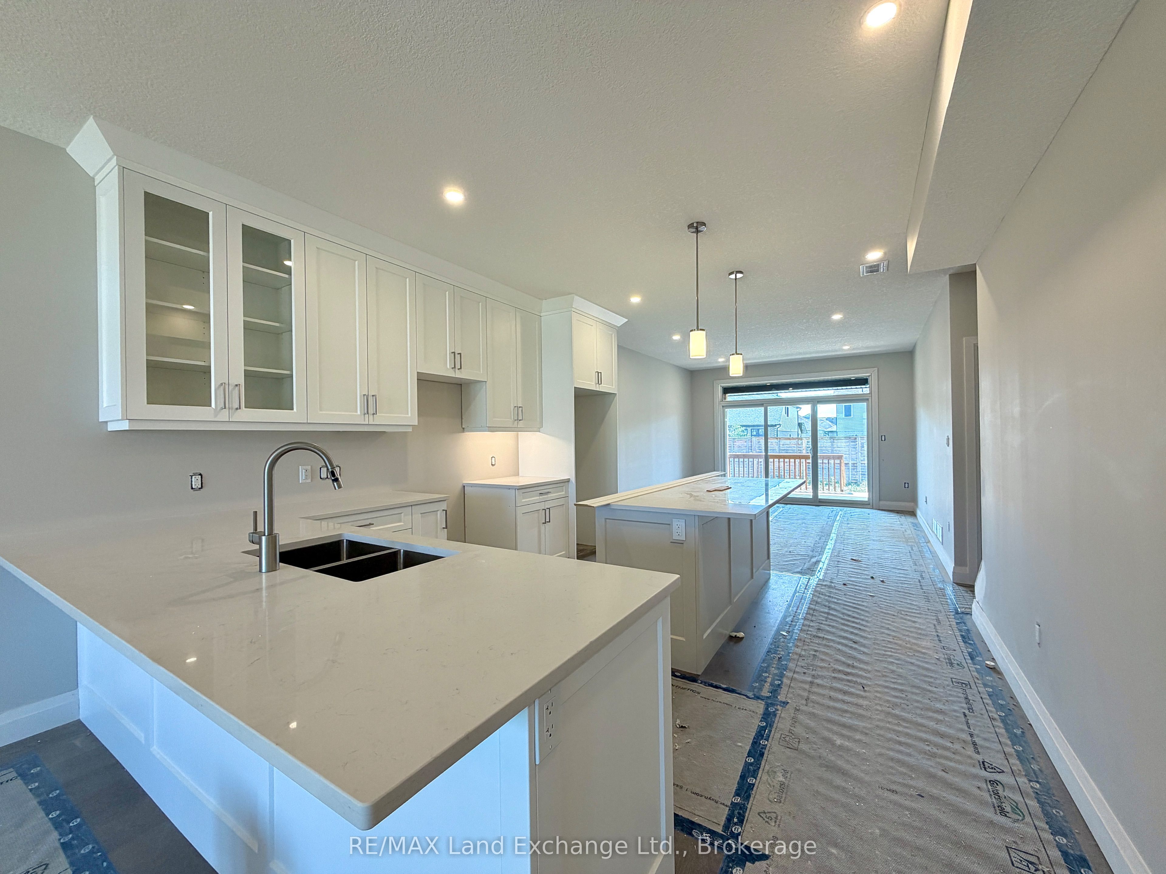 360 Rosner Drive Property Photo 3