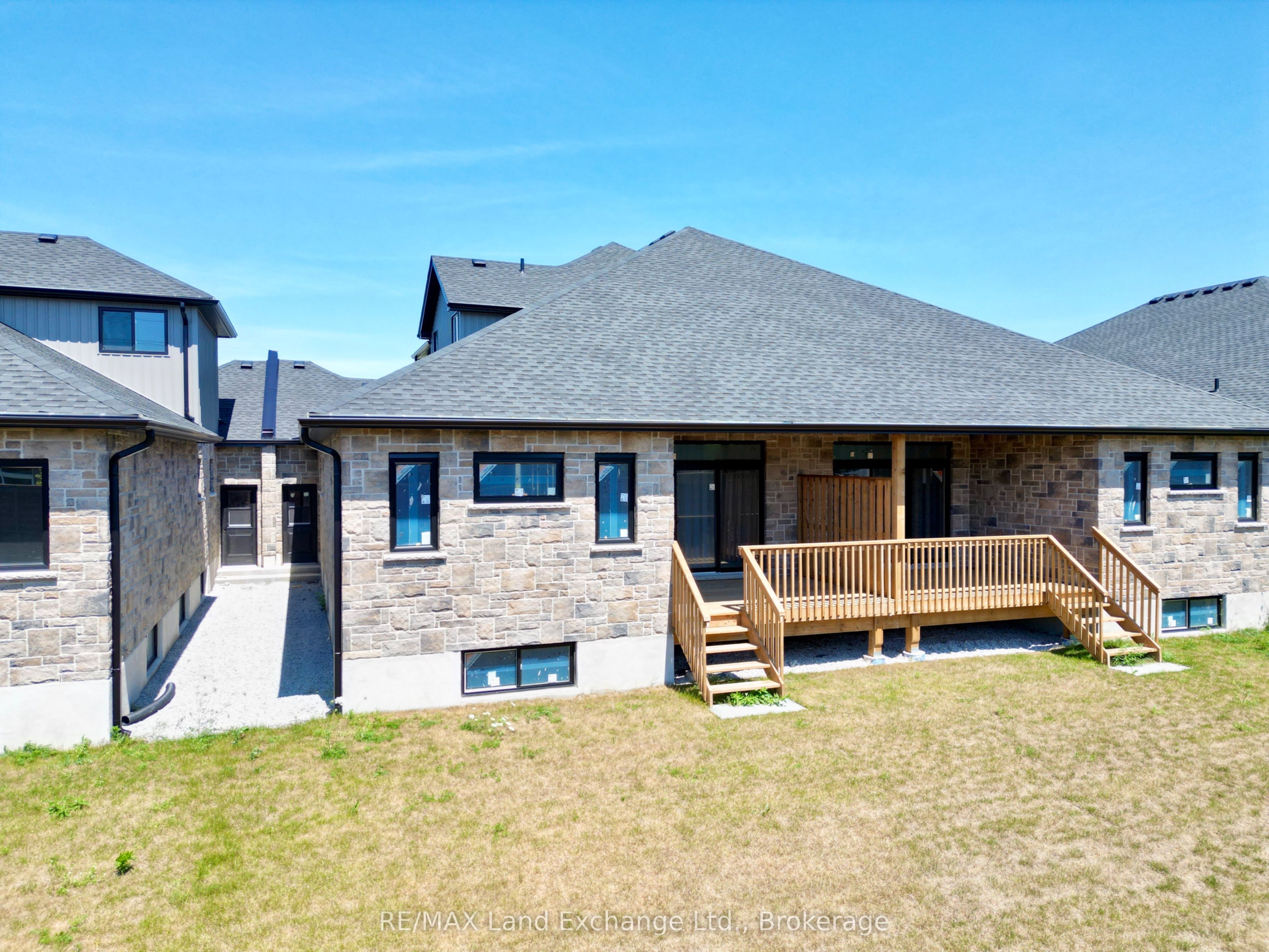 360 Rosner Drive Property Photo 6