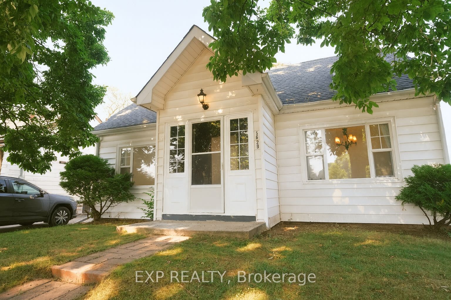 5629 Montrose Rd Property Photo 1