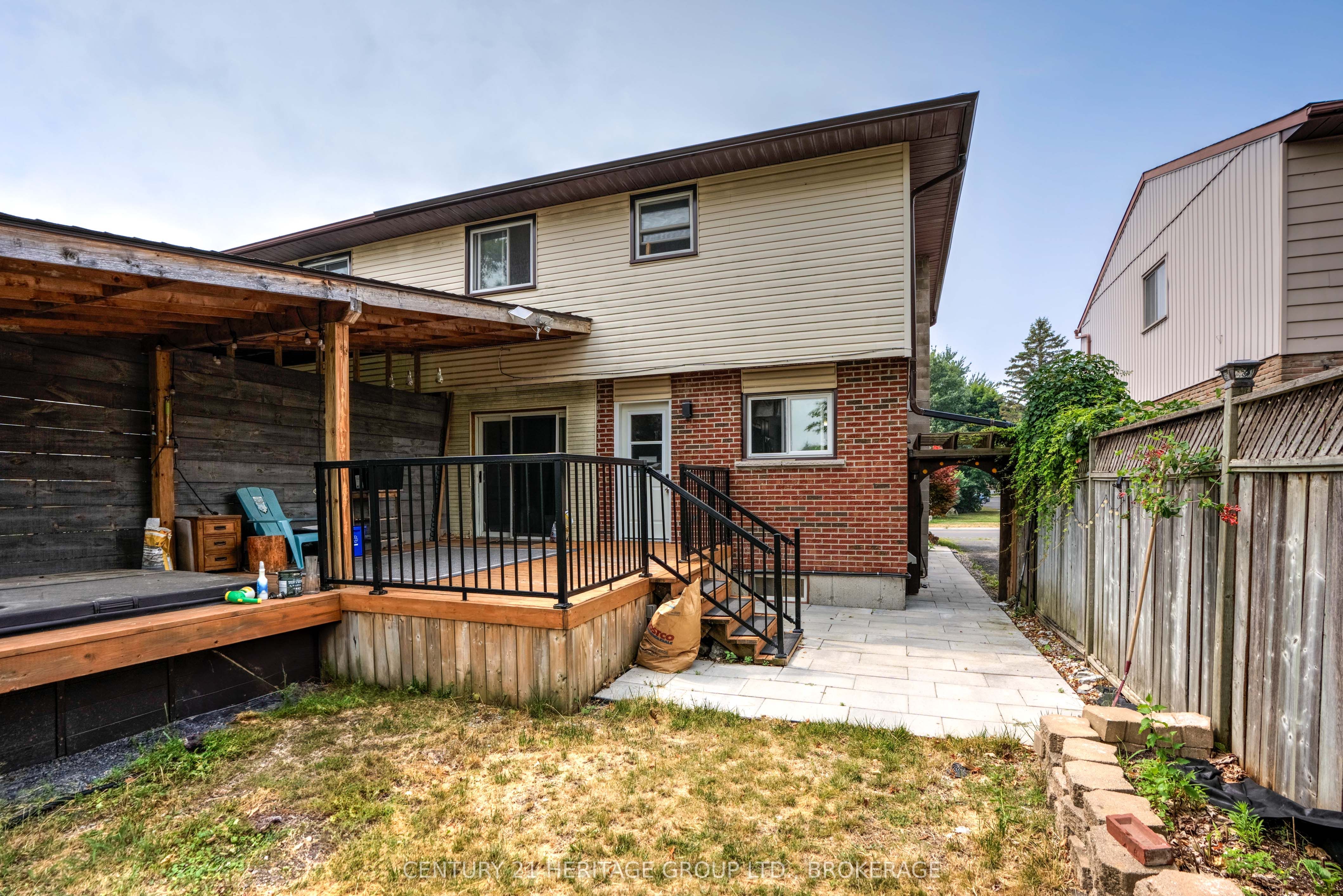 836 Milford Drive Property Photo 8