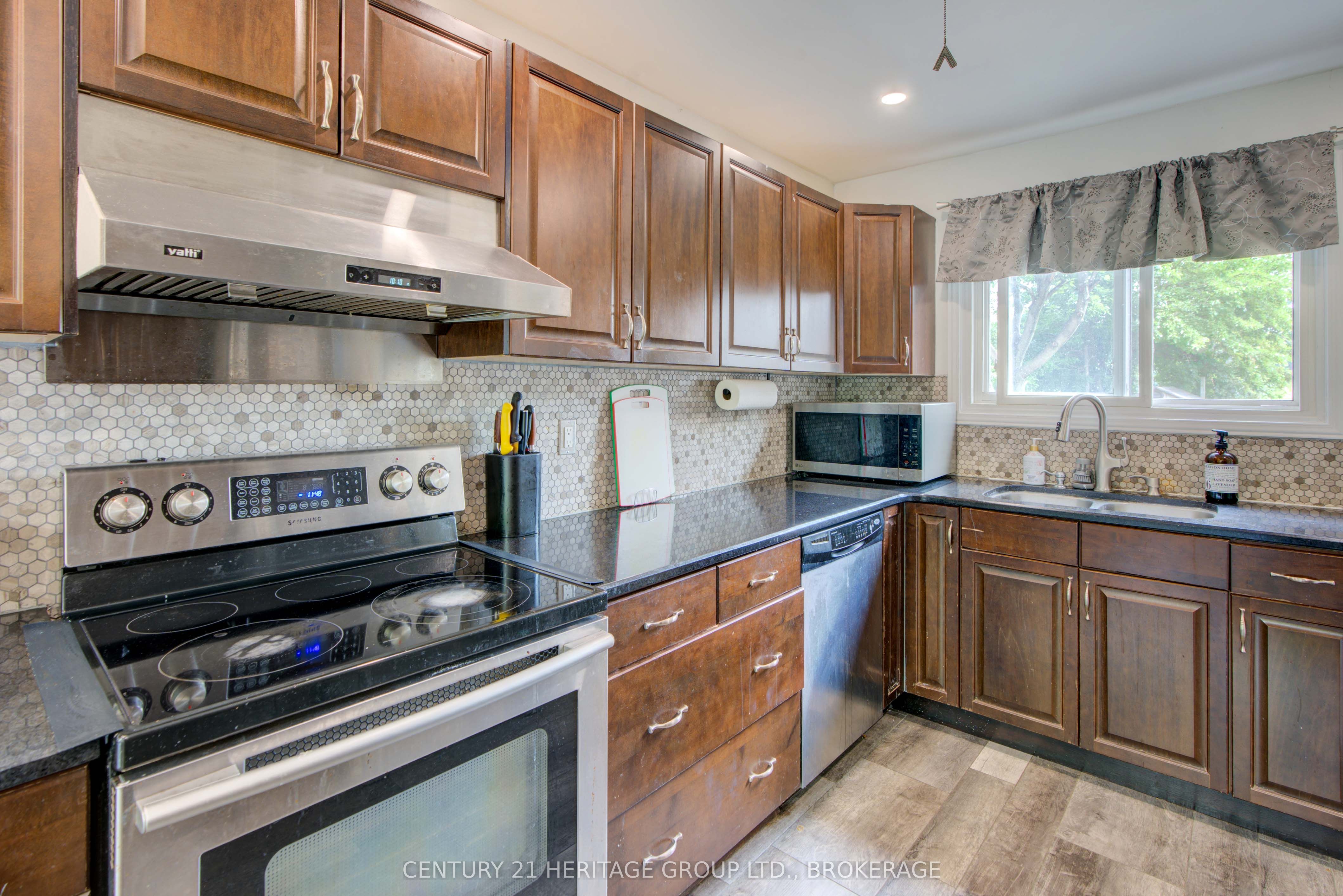 836 Milford Drive Property Photo 14