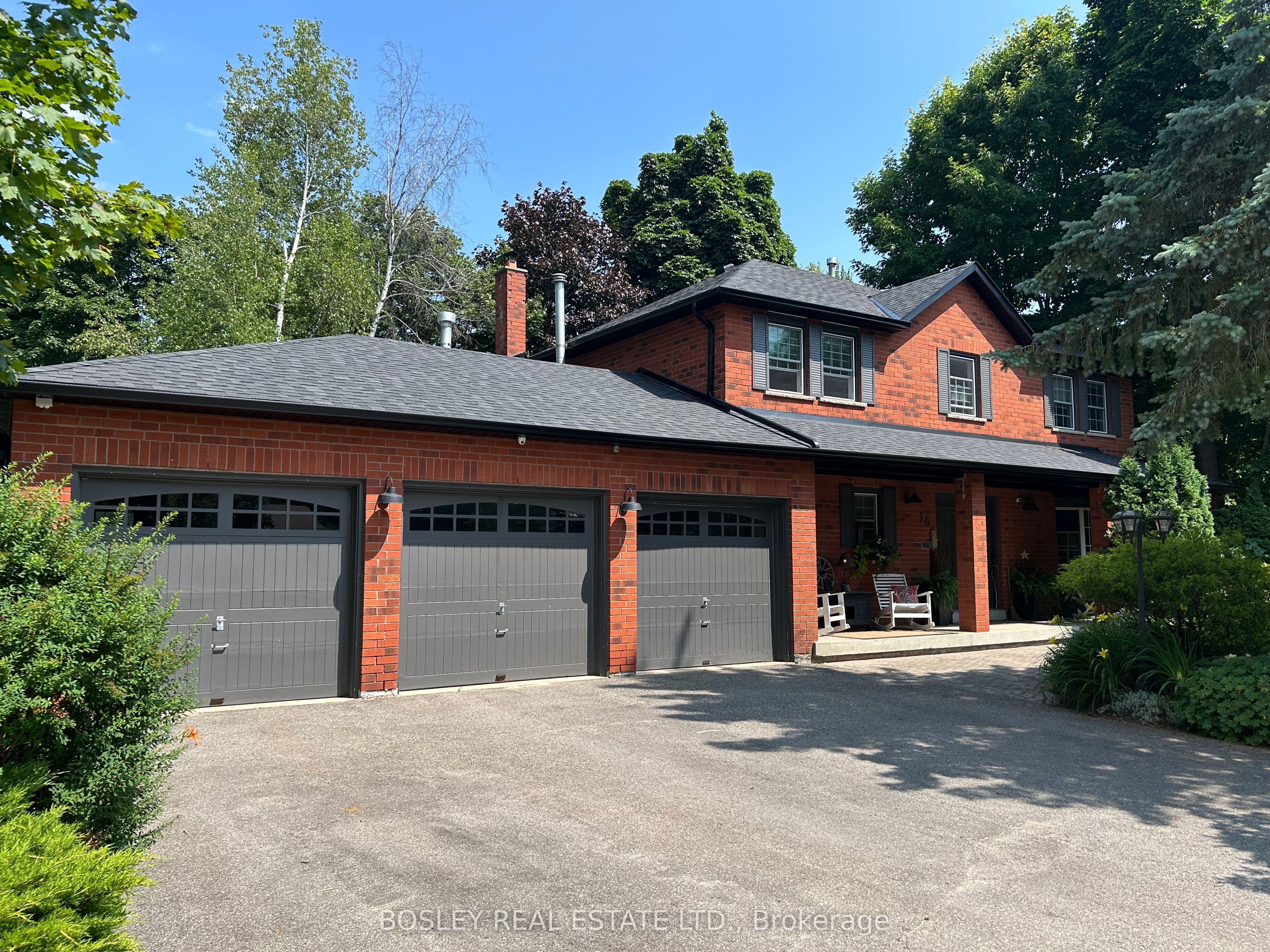 16 Bayberry Road Property Photo 1