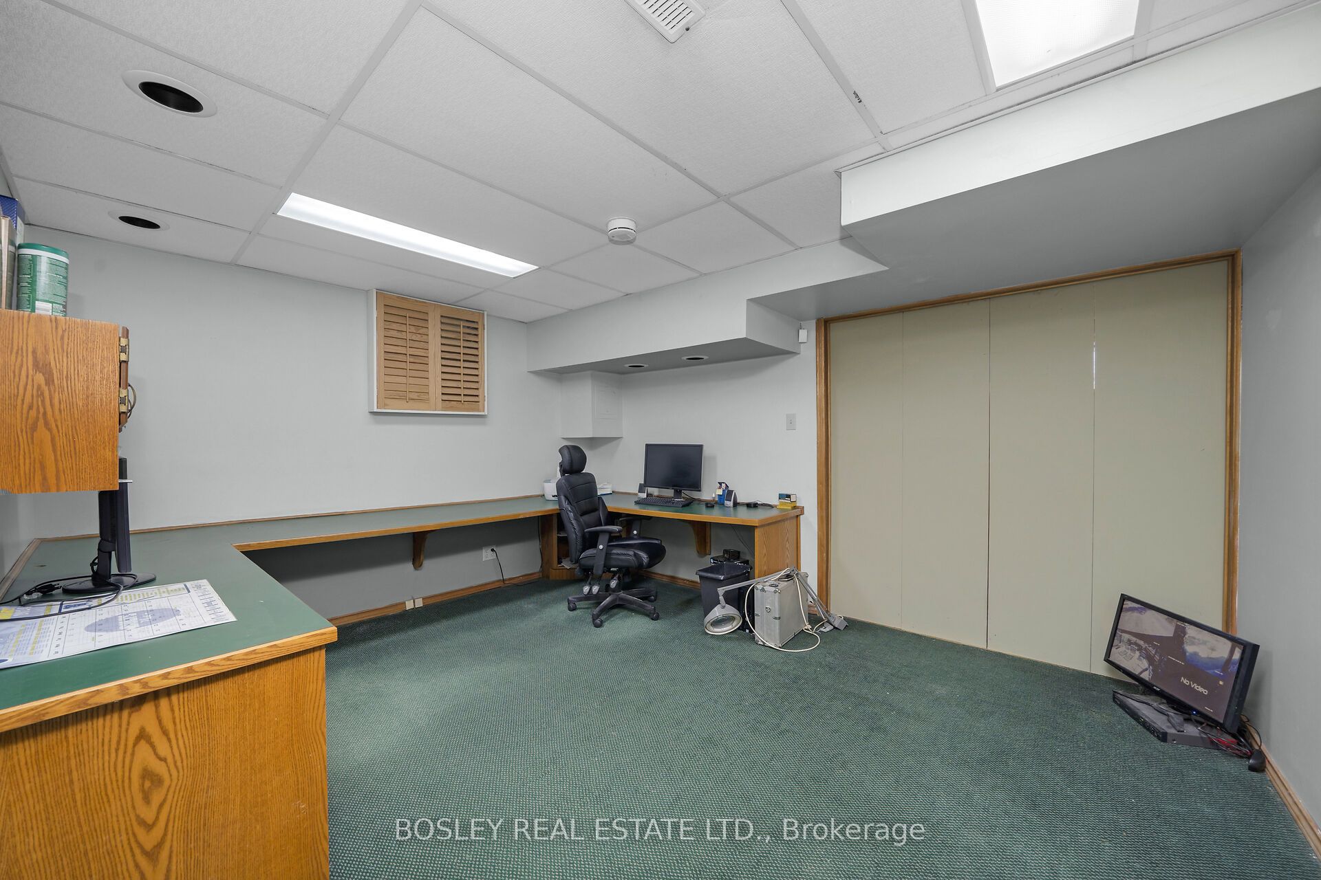16 Bayberry Road Property Photo 39