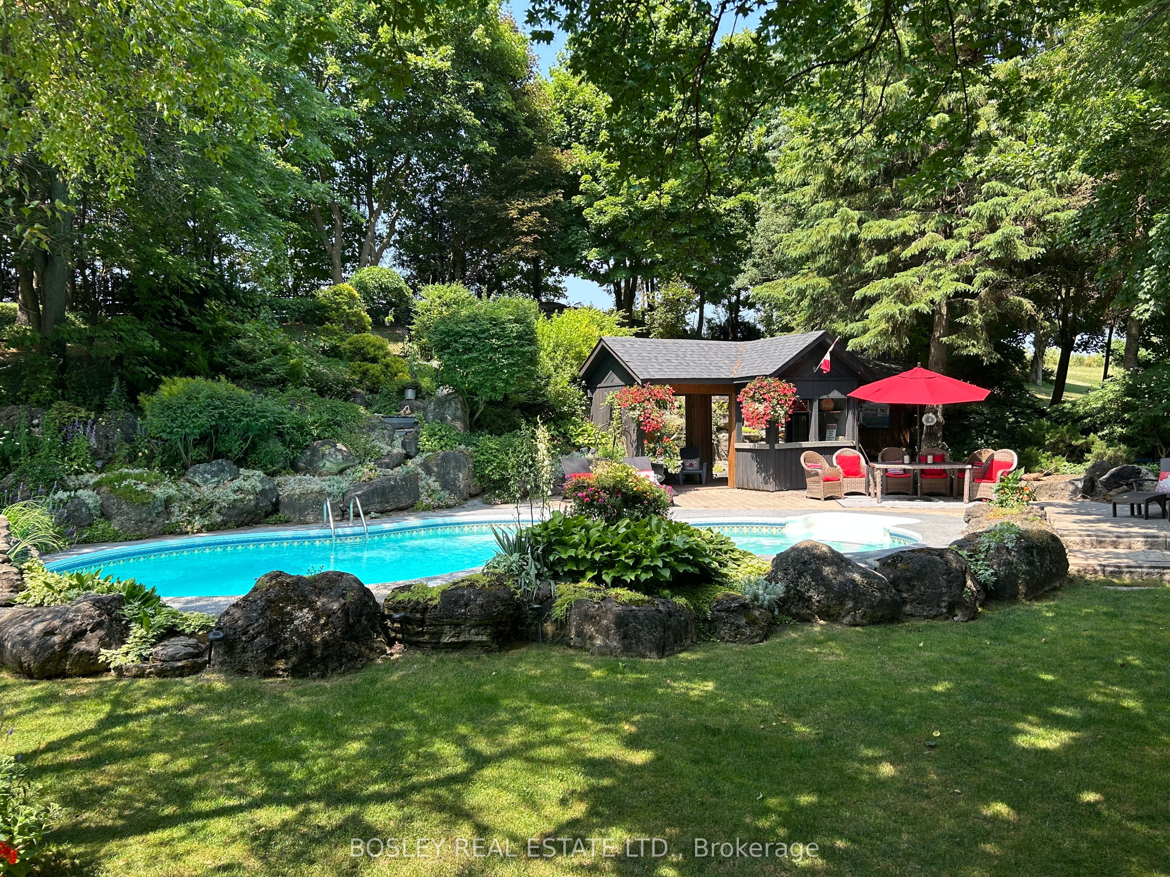 16 Bayberry Road Property Photo 42
