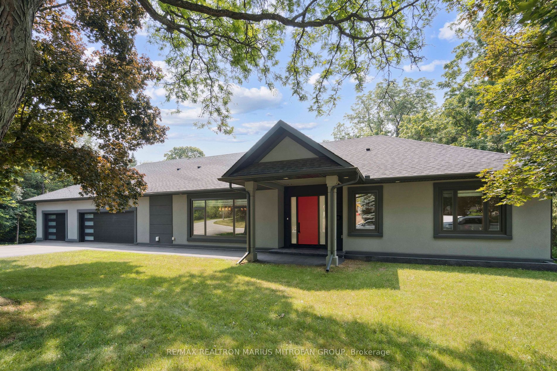 1 Gaywood Gardens Property Photo 2