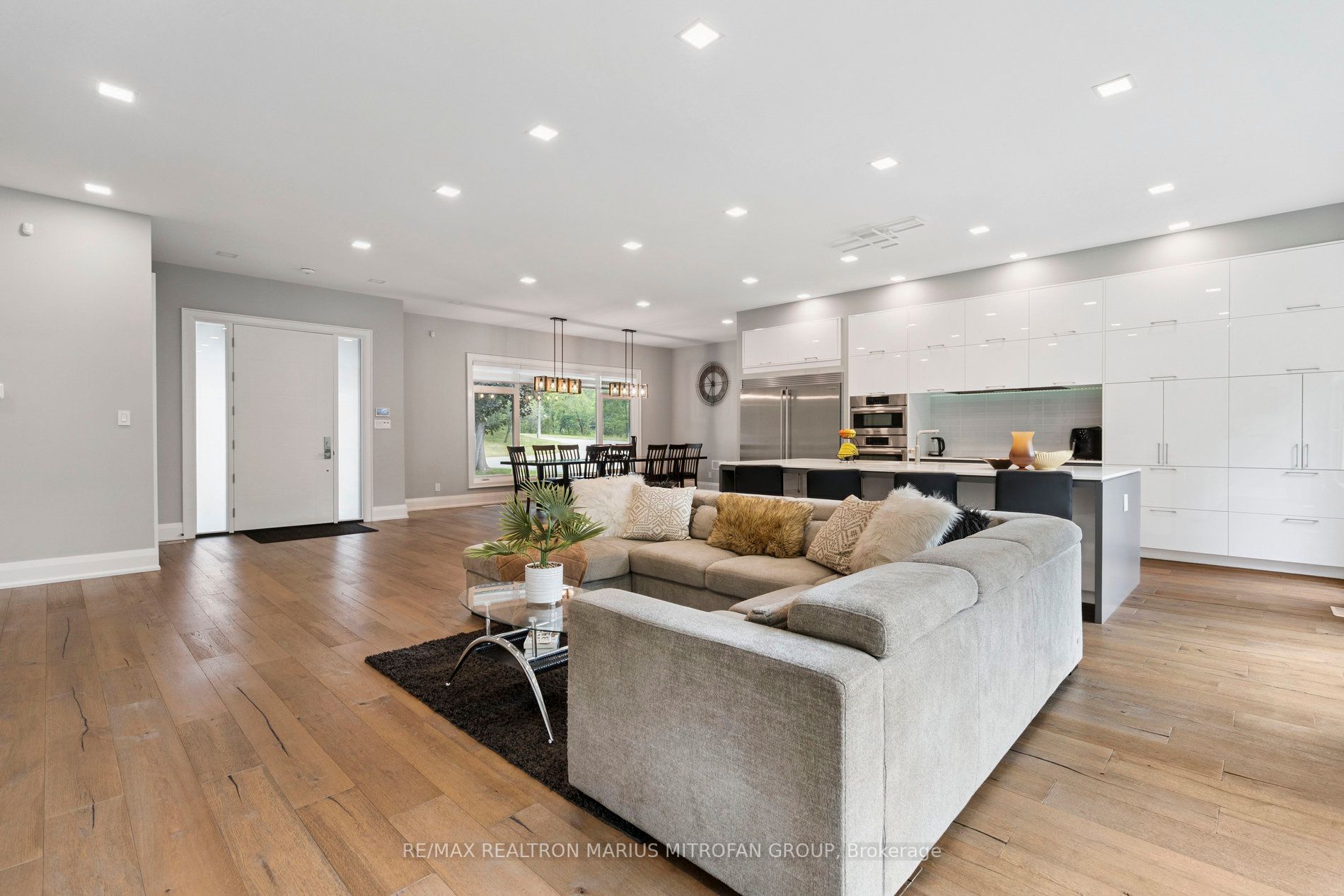 1 Gaywood Gardens Property Photo 6