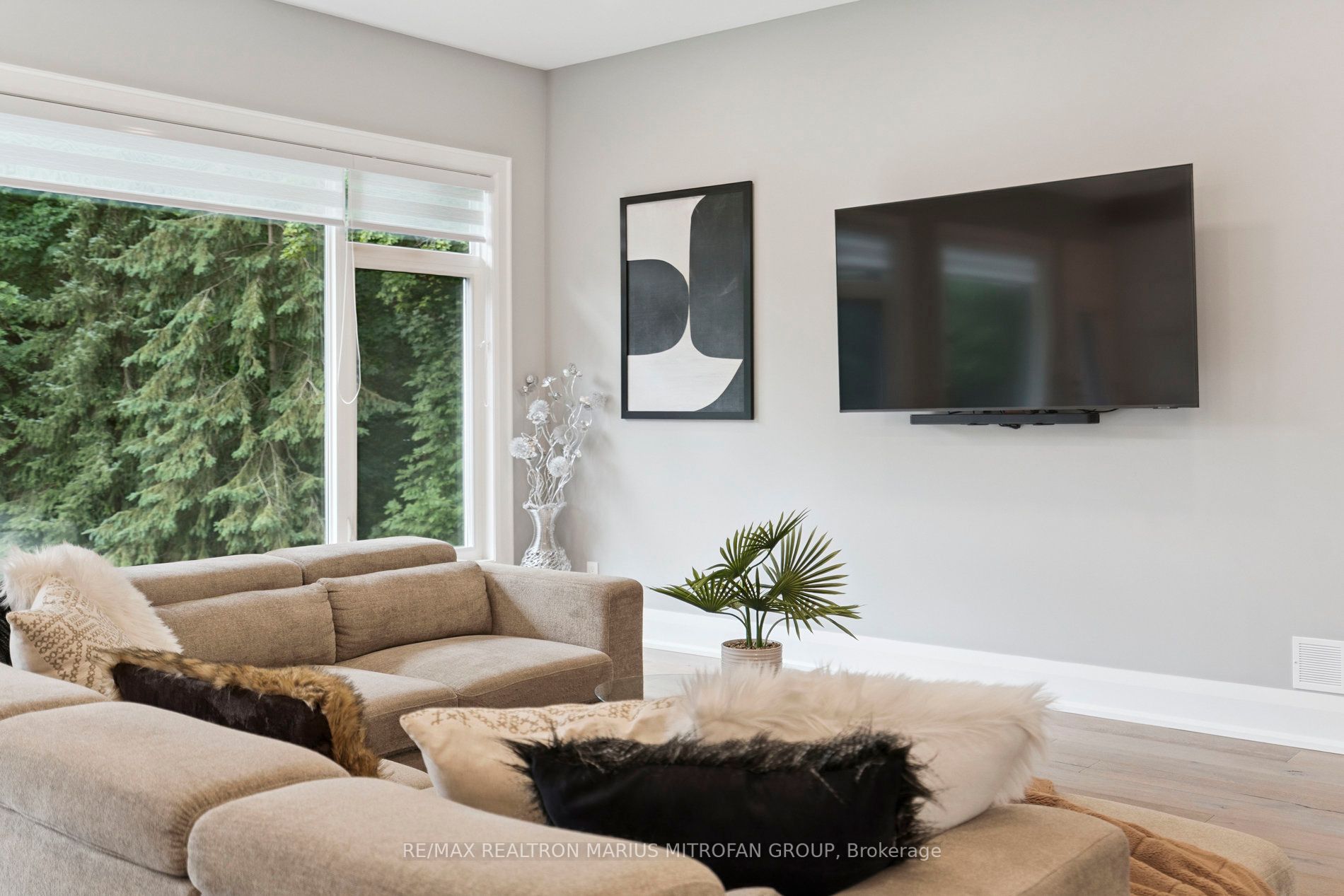 1 Gaywood Gardens Property Photo 7