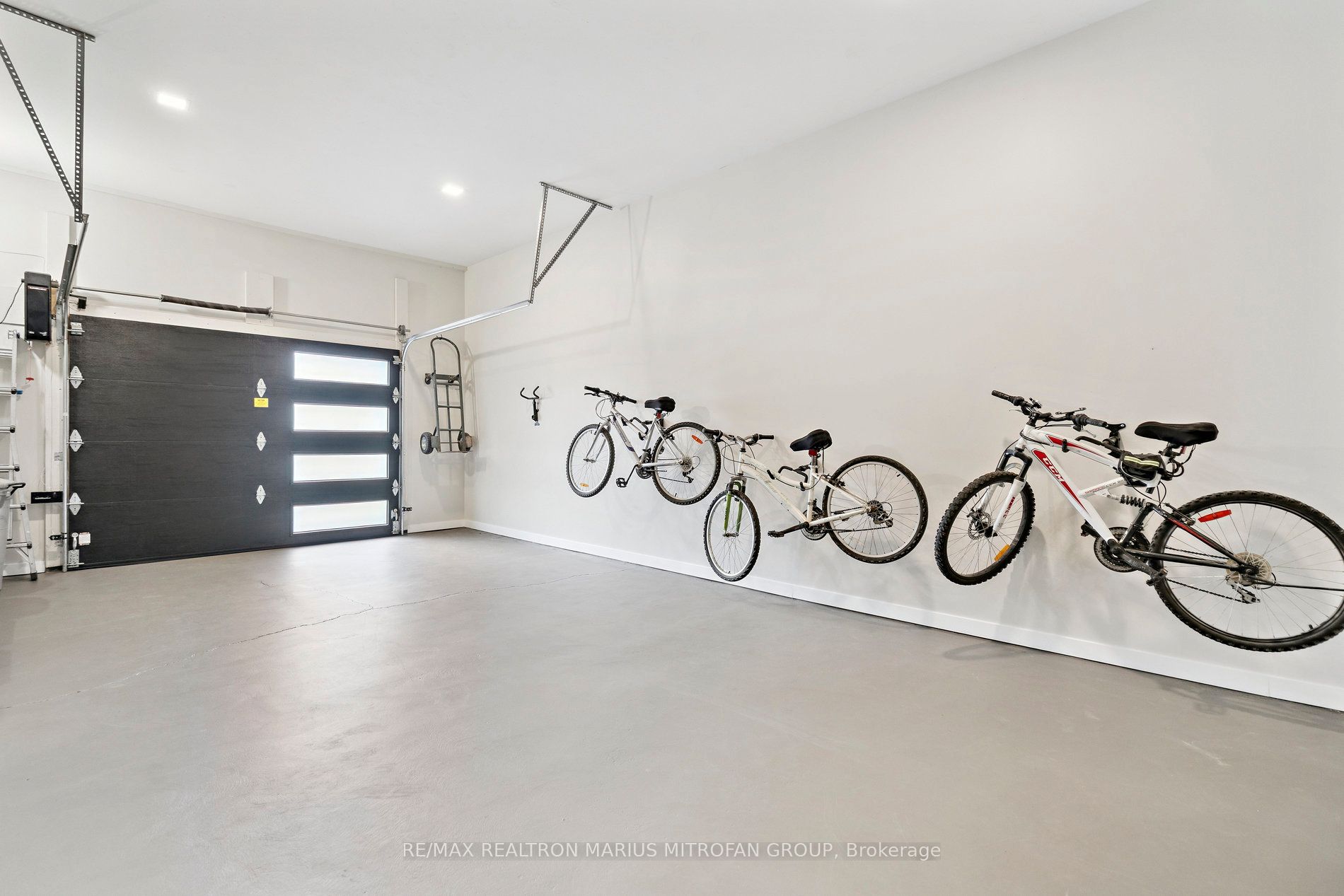 1 Gaywood Gardens Property Photo 37