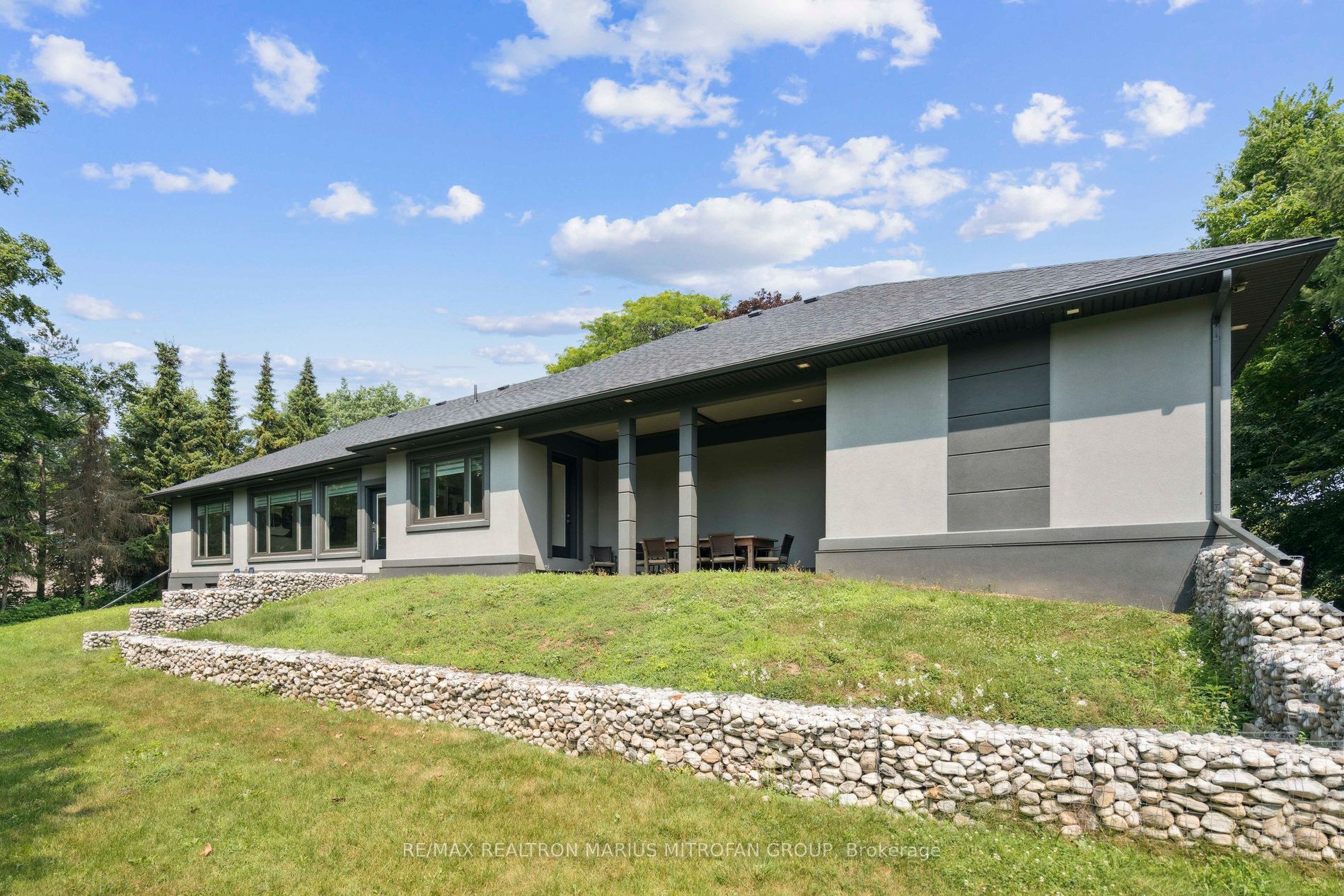 1 Gaywood Gardens Property Photo 40