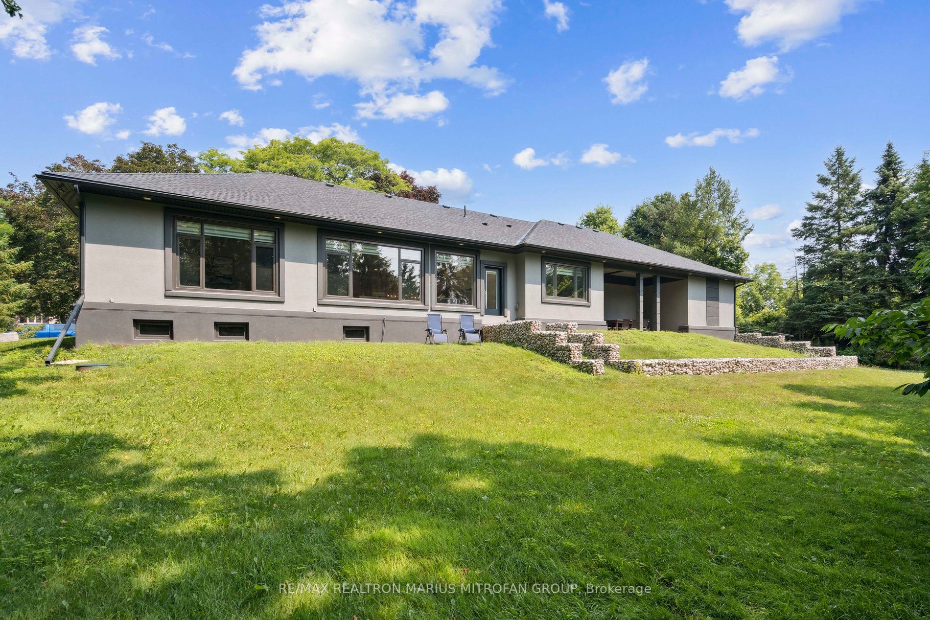 1 Gaywood Gardens Property Photo 41