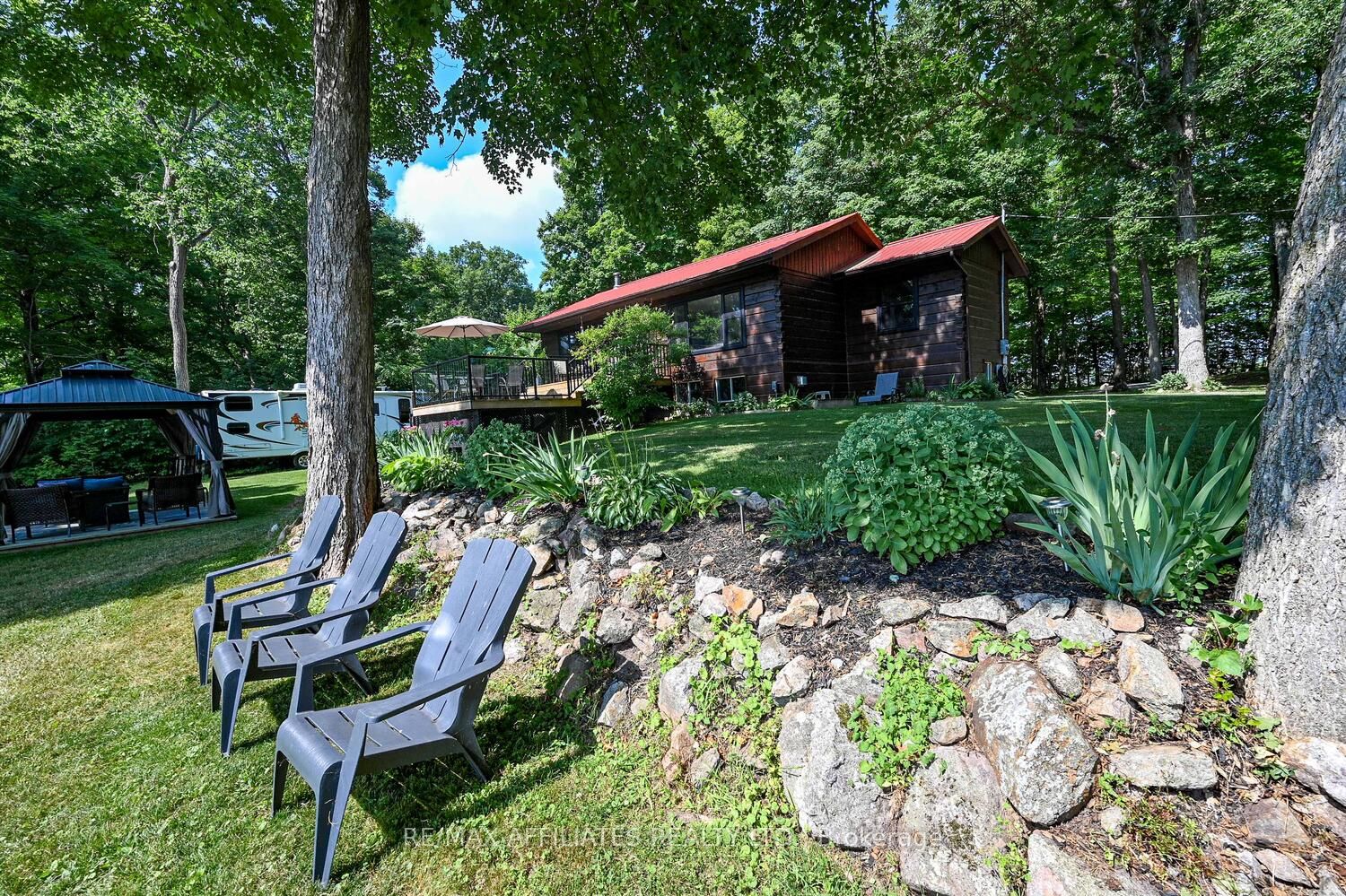 133 Sugarhouse Ln Property Photo 1