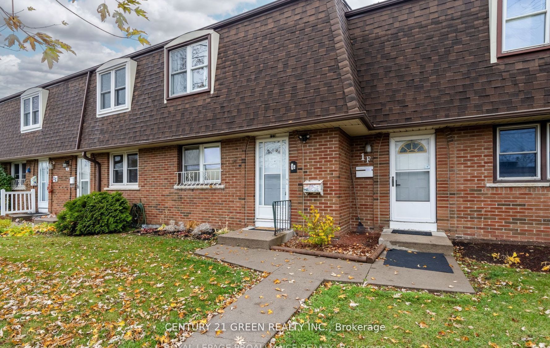 1 Prince of Wales Dr Property Photo 1