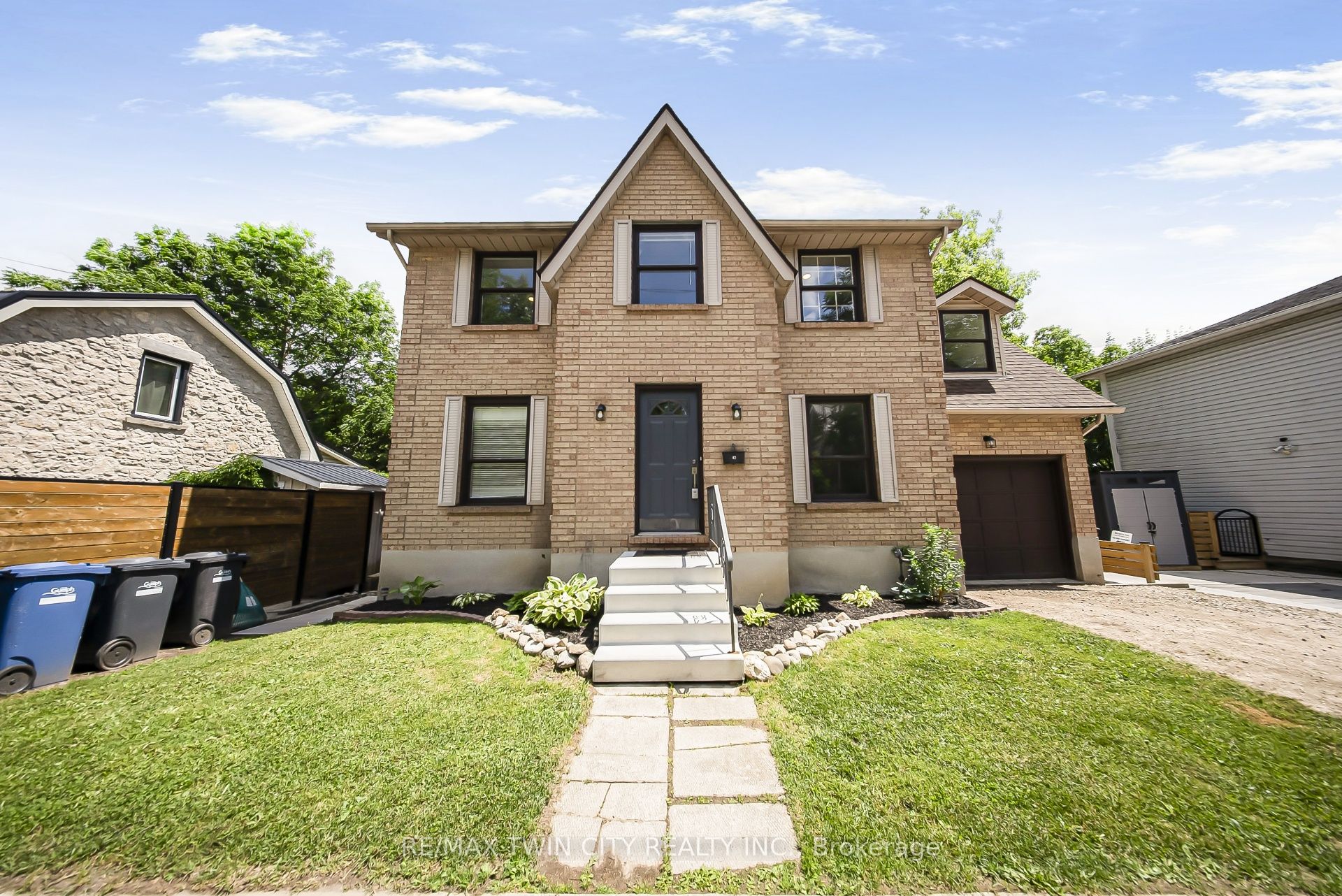 82 Galt St Property Photo 1