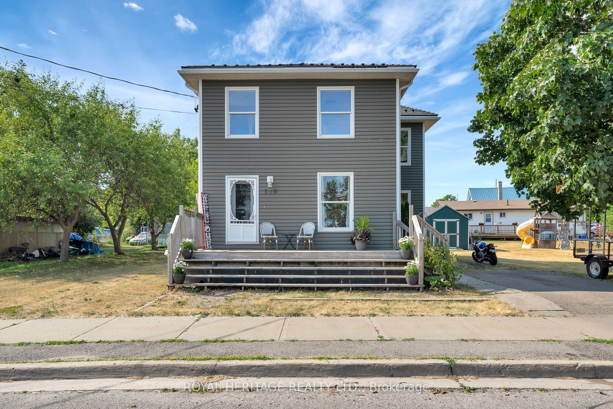 149 Main St Property Photo 1