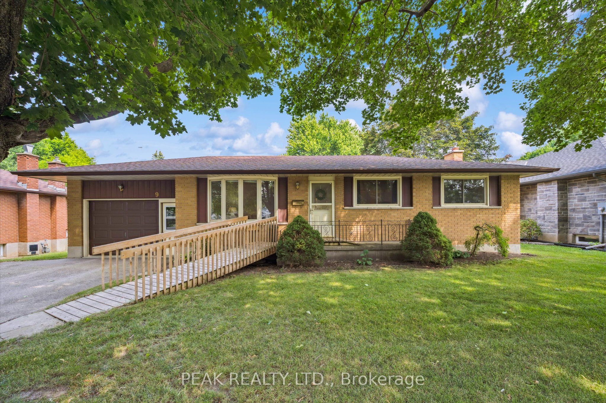 9 Robin Drive Property Photo 1