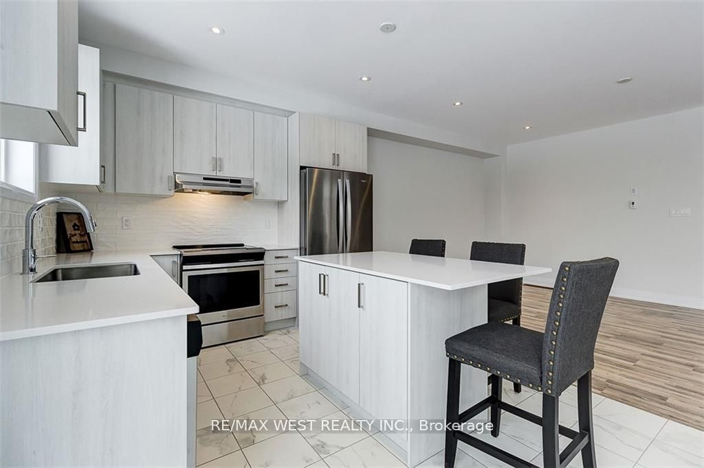 113 Hartley Avenue 22 Property Photo 5