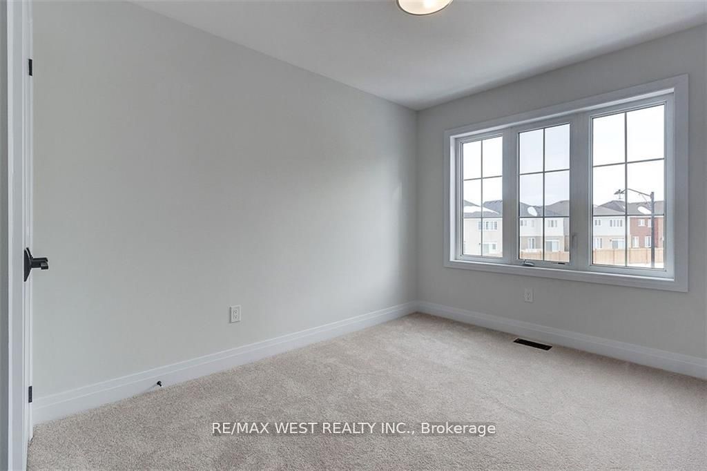 113 Hartley Avenue 22 Property Photo 8