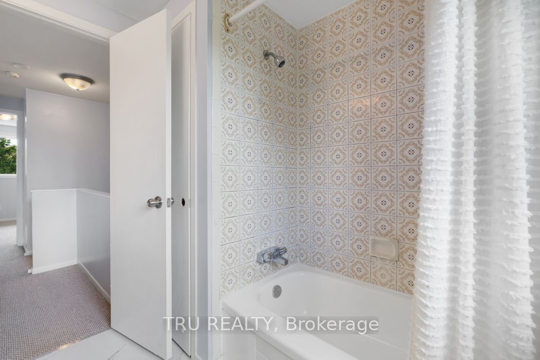 227 Pickford Drive Property Photo 23