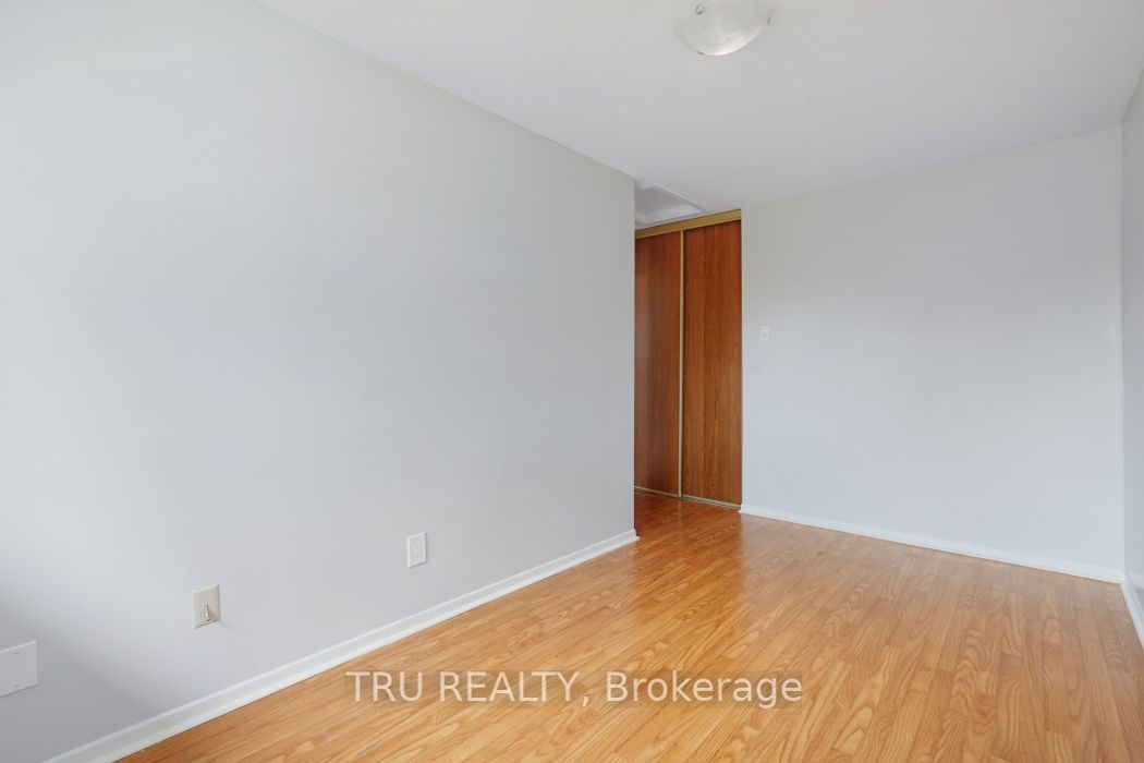 227 Pickford Drive Property Photo 27