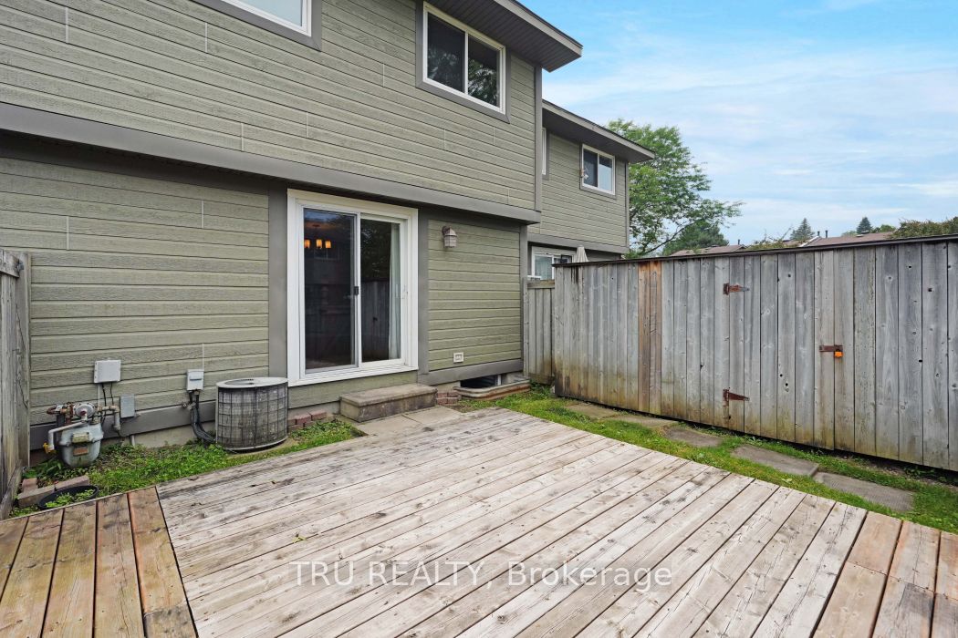 227 Pickford Drive Property Photo 34