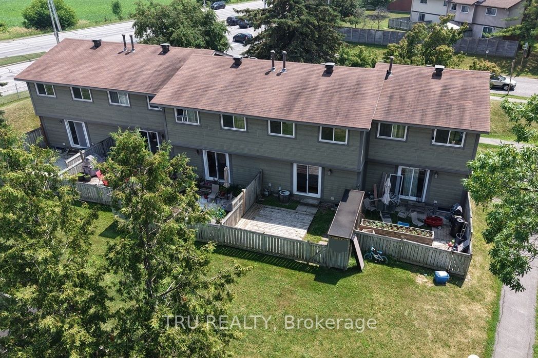 227 Pickford Drive Property Photo 39
