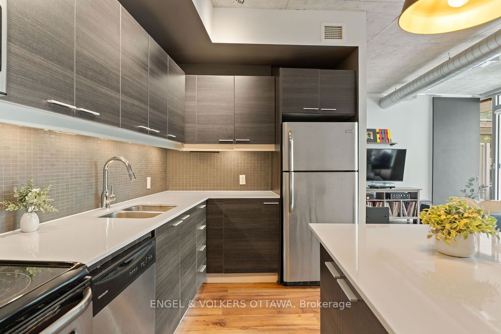 354 Gladstone Avenue 206 Property Photo 14