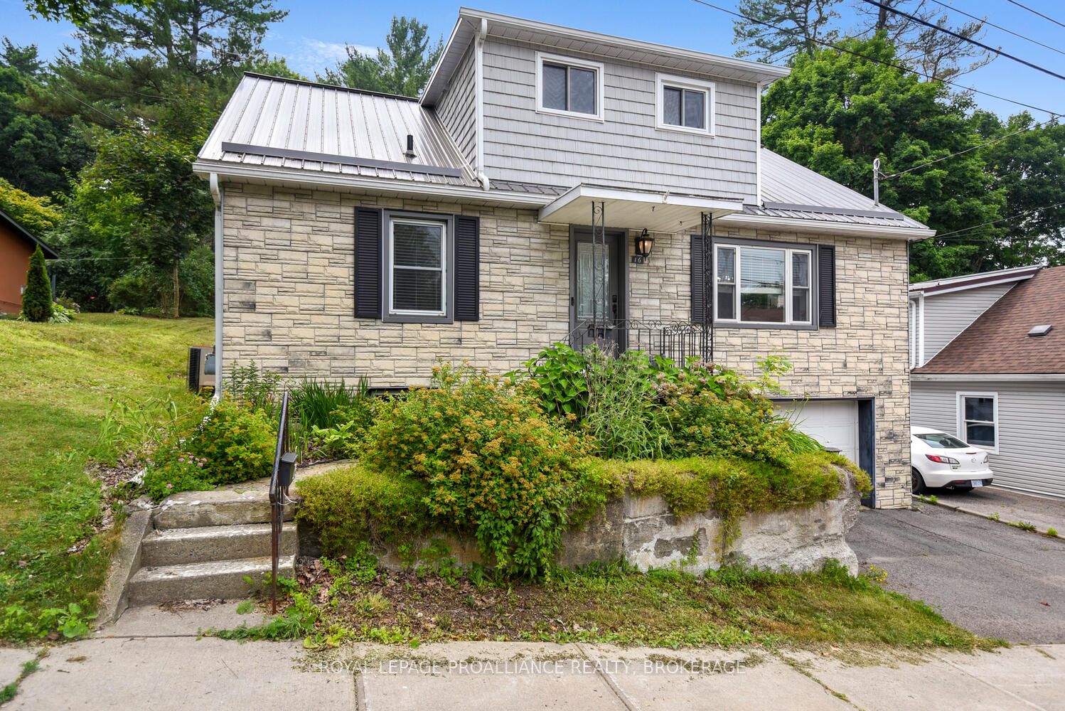 16 Mccready Street Property Photo 1