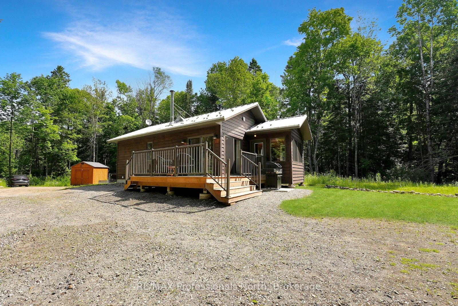 1462 Minnicock Lake Rd Property Photo 1