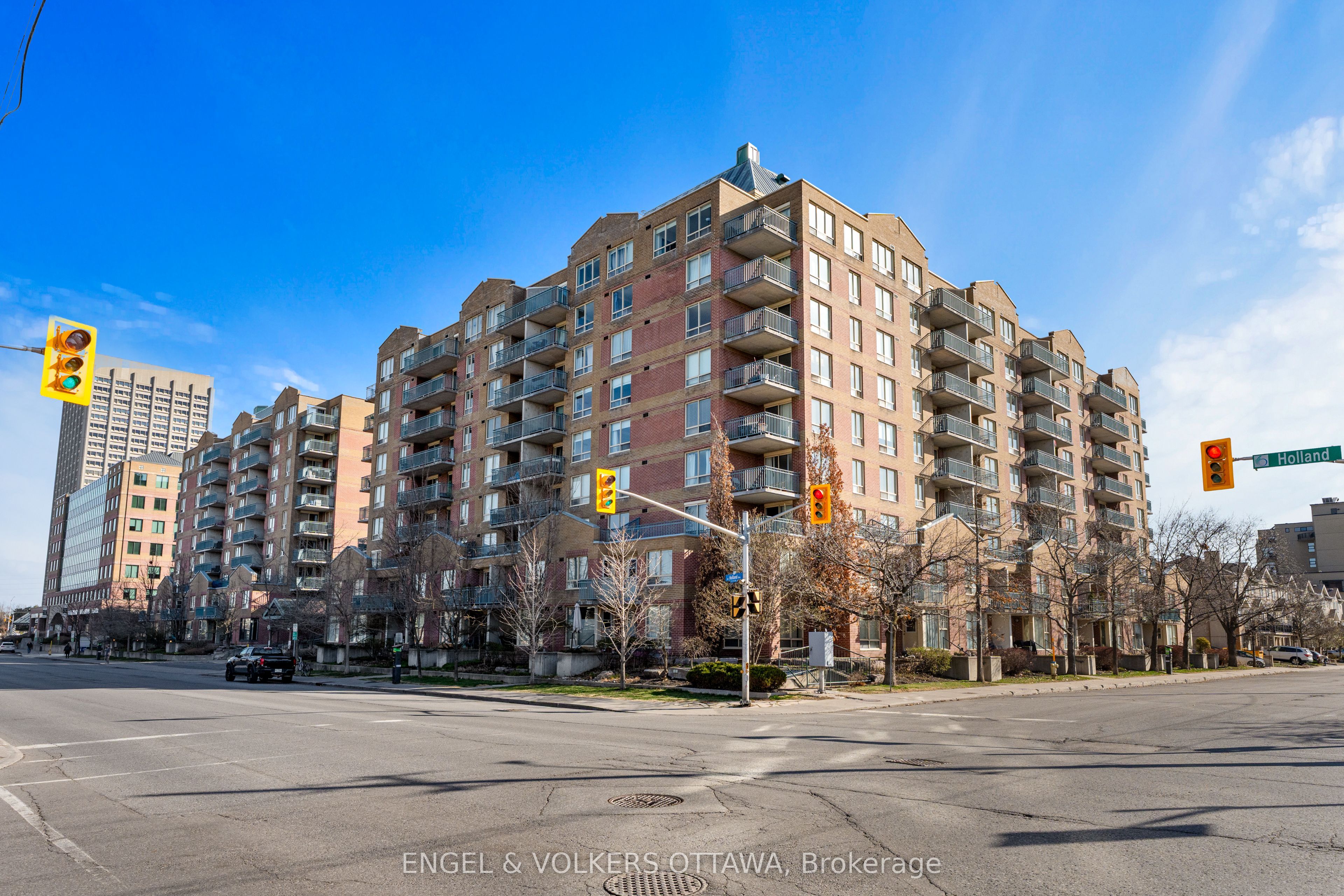 45 Holland Avenue 610 Property Photo 1