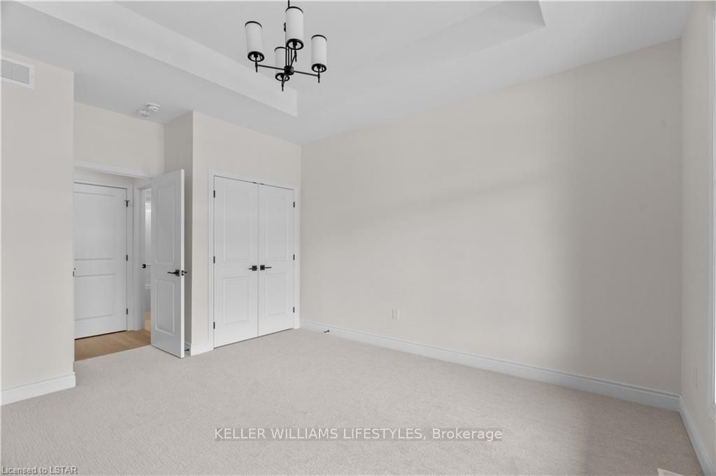 110 Leneve Street Property Photo 19