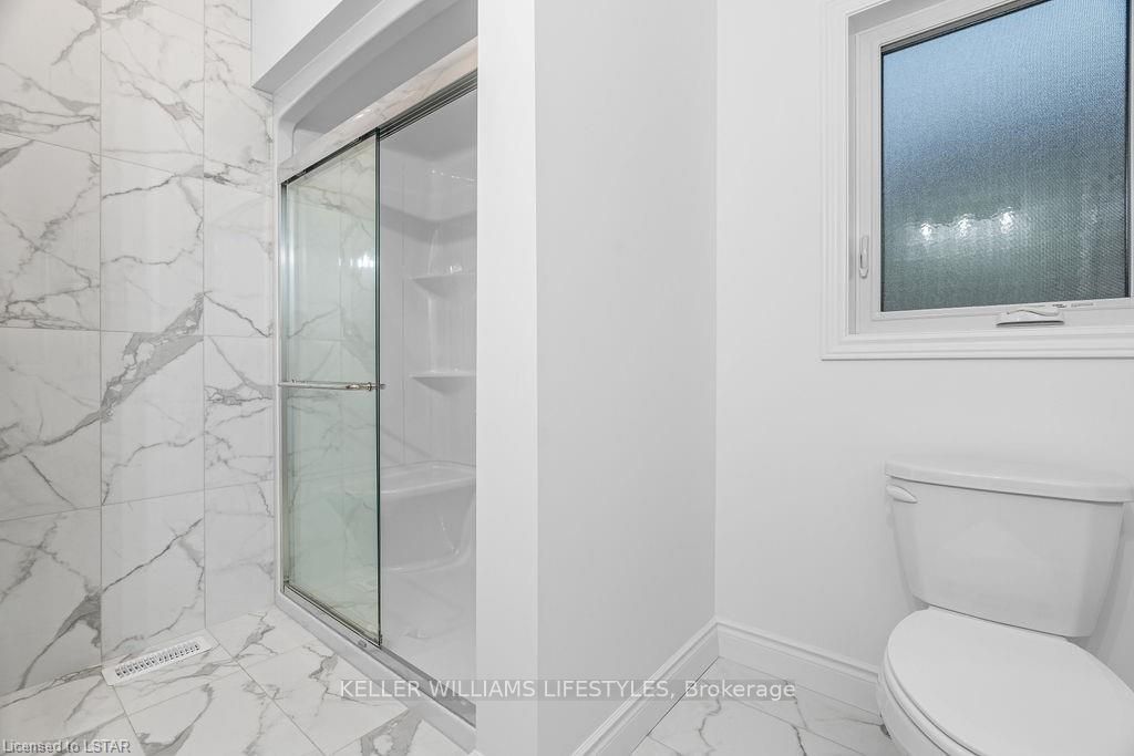 108 Leneve Street Property Photo 22