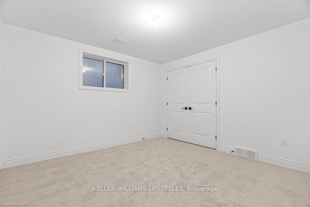 108 Leneve Street Property Photo 31