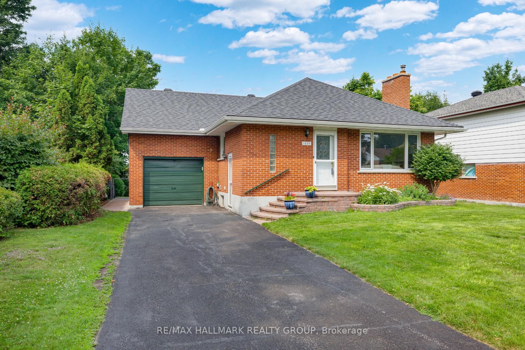 1250 Woodside Drive Property Photo 1