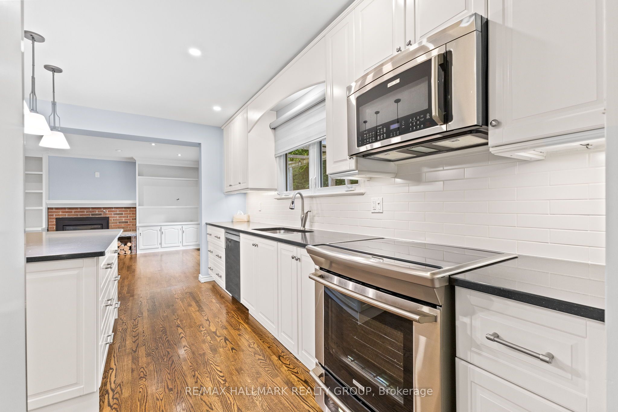 6 Centrepark Drive Property Photo 3
