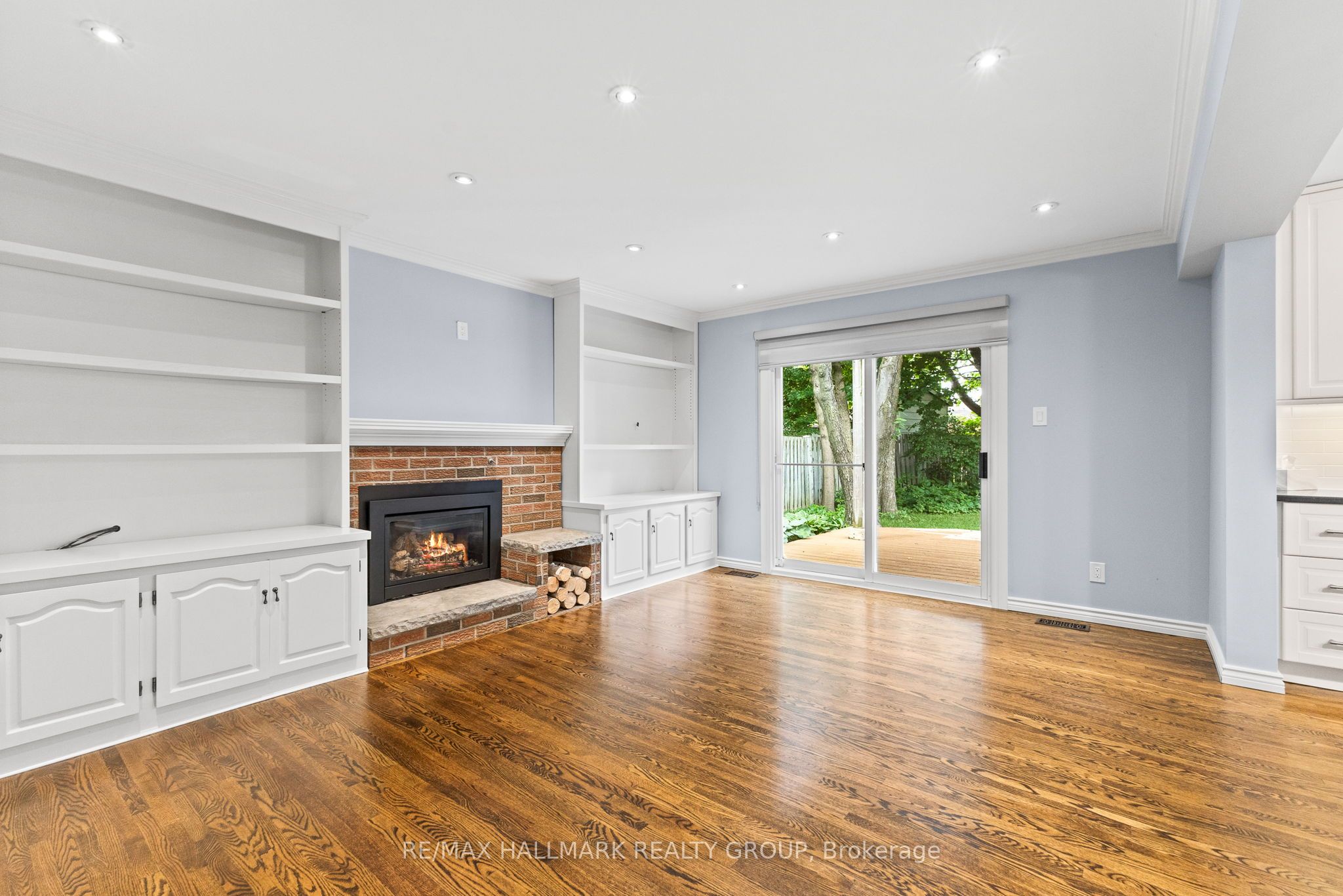 6 Centrepark Drive Property Photo 9