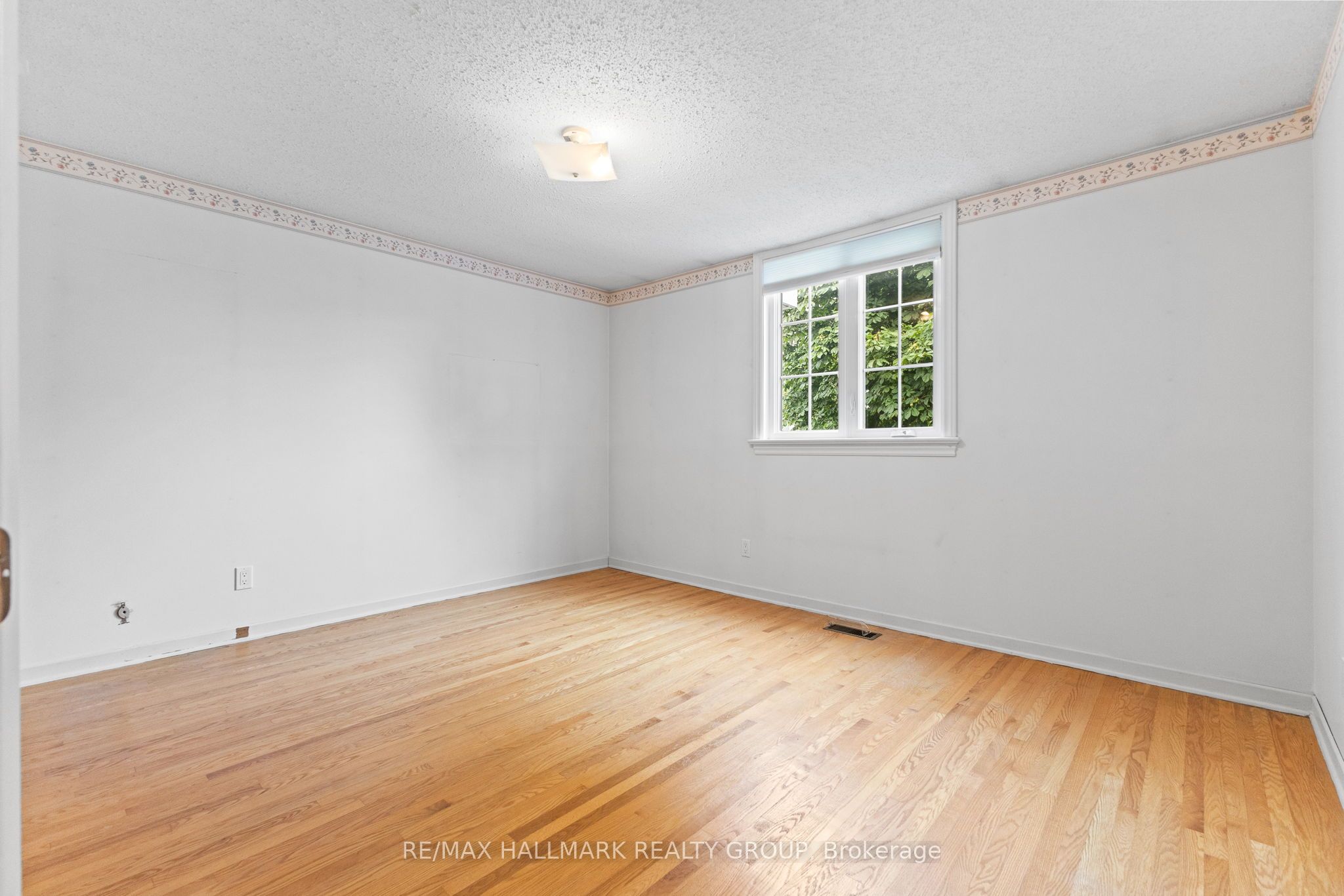 6 Centrepark Drive Property Photo 16