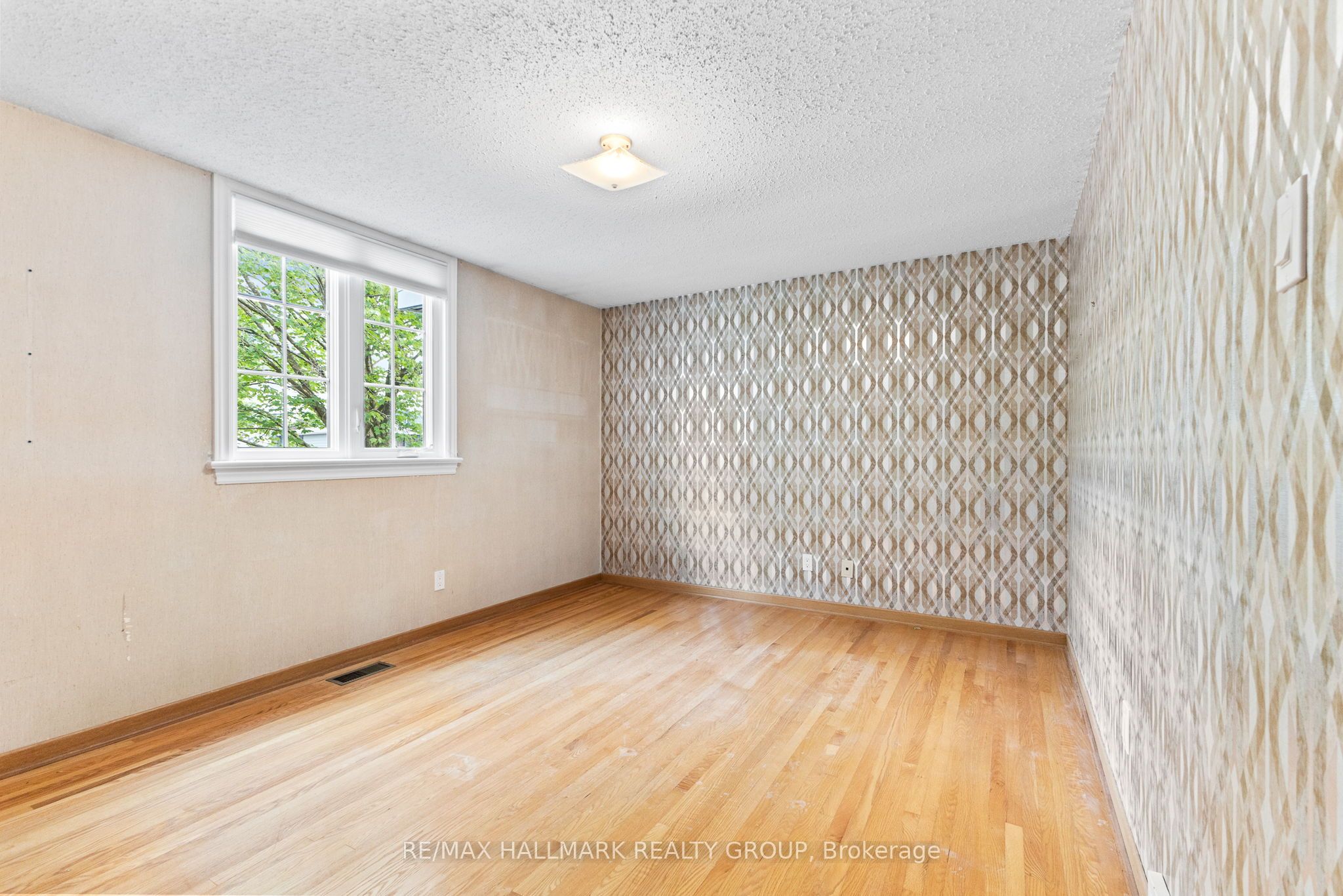 6 Centrepark Drive Property Photo 21