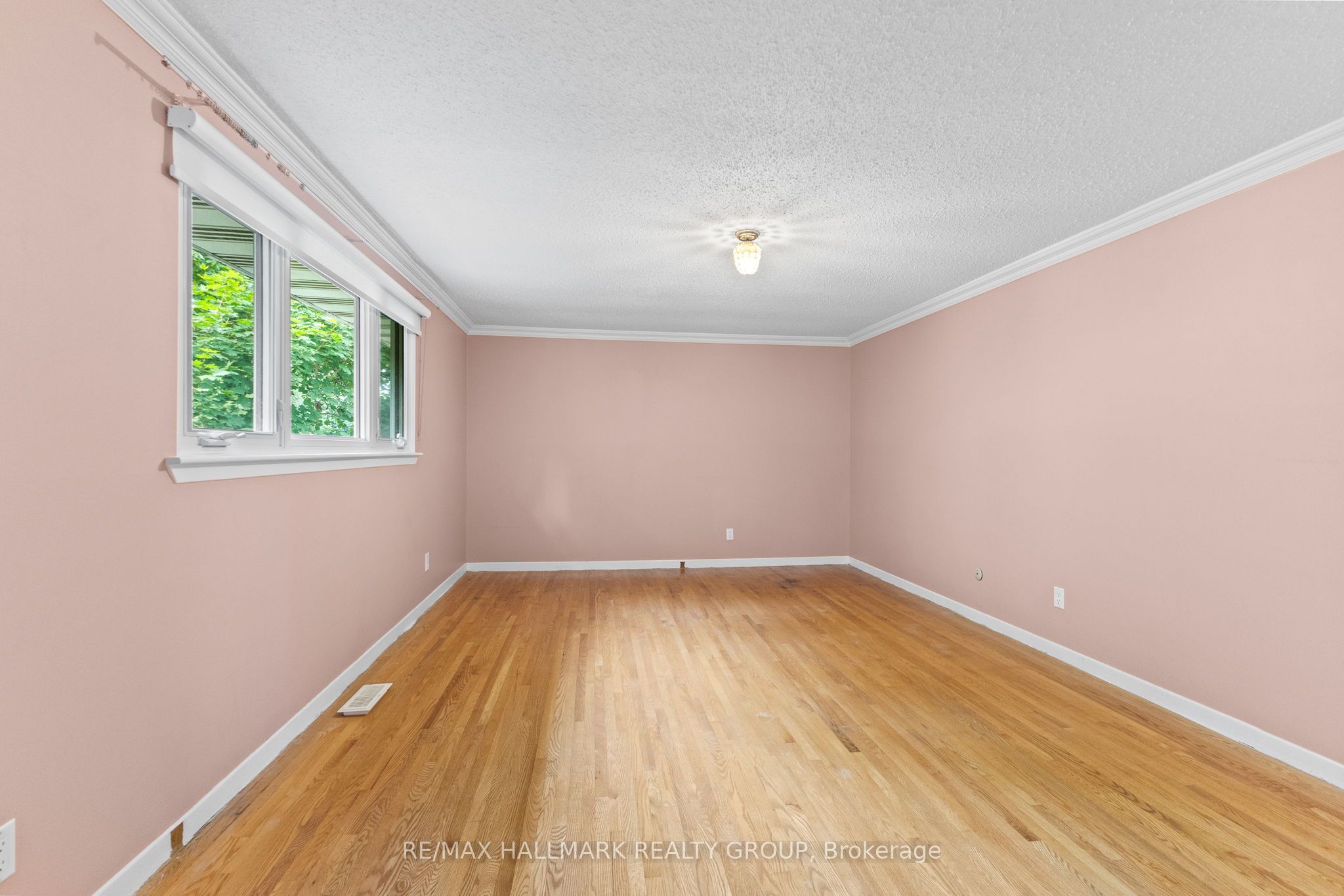 6 Centrepark Drive Property Photo 24
