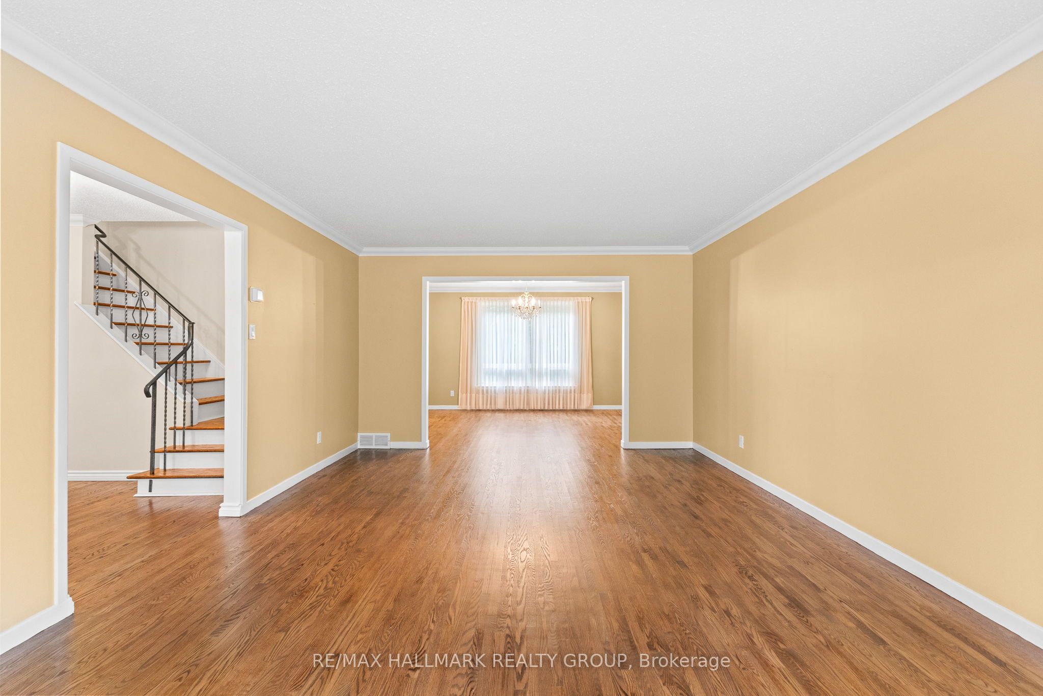 6 Centrepark Drive Property Photo 36