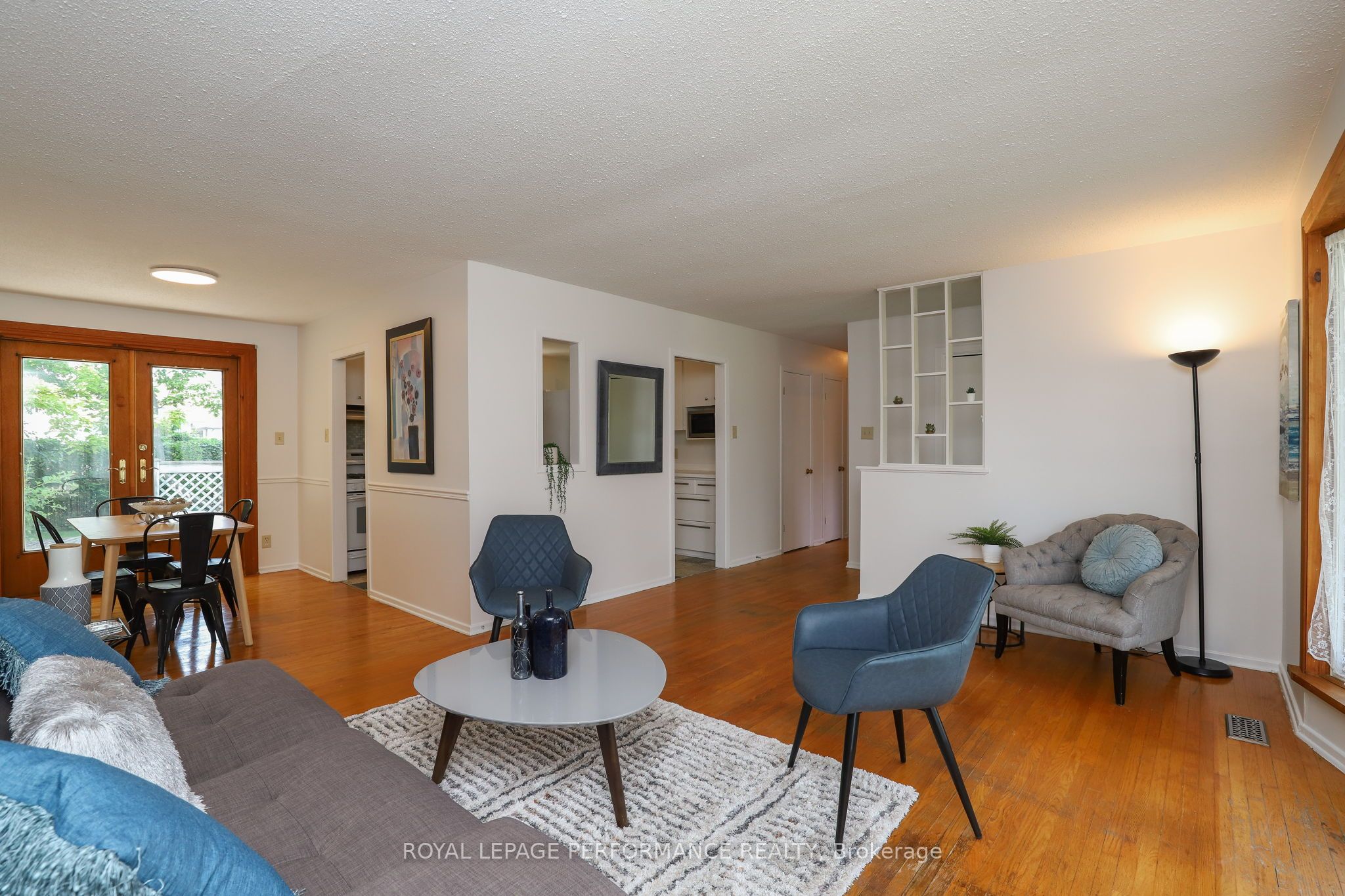 45 Keewatin Crescent Property Photo 8
